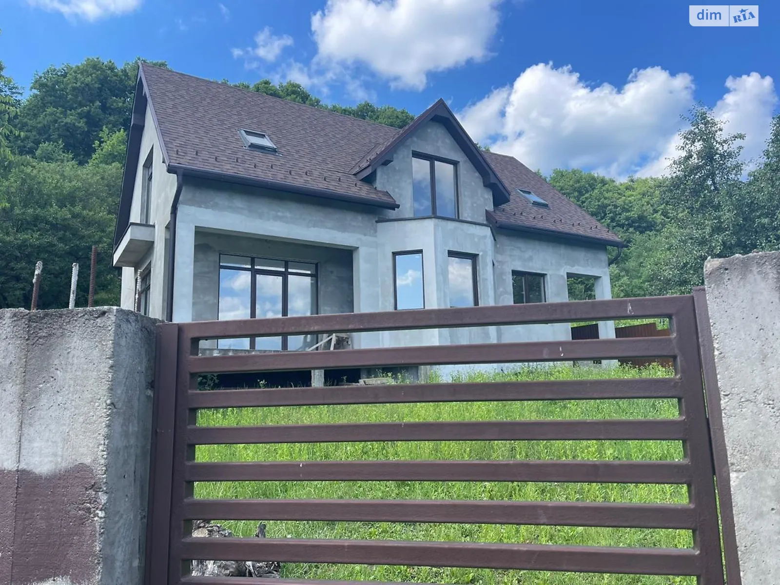 Продається будинок 2 поверховий 220 кв. м з каміном, цена: 130000 € - фото 1
