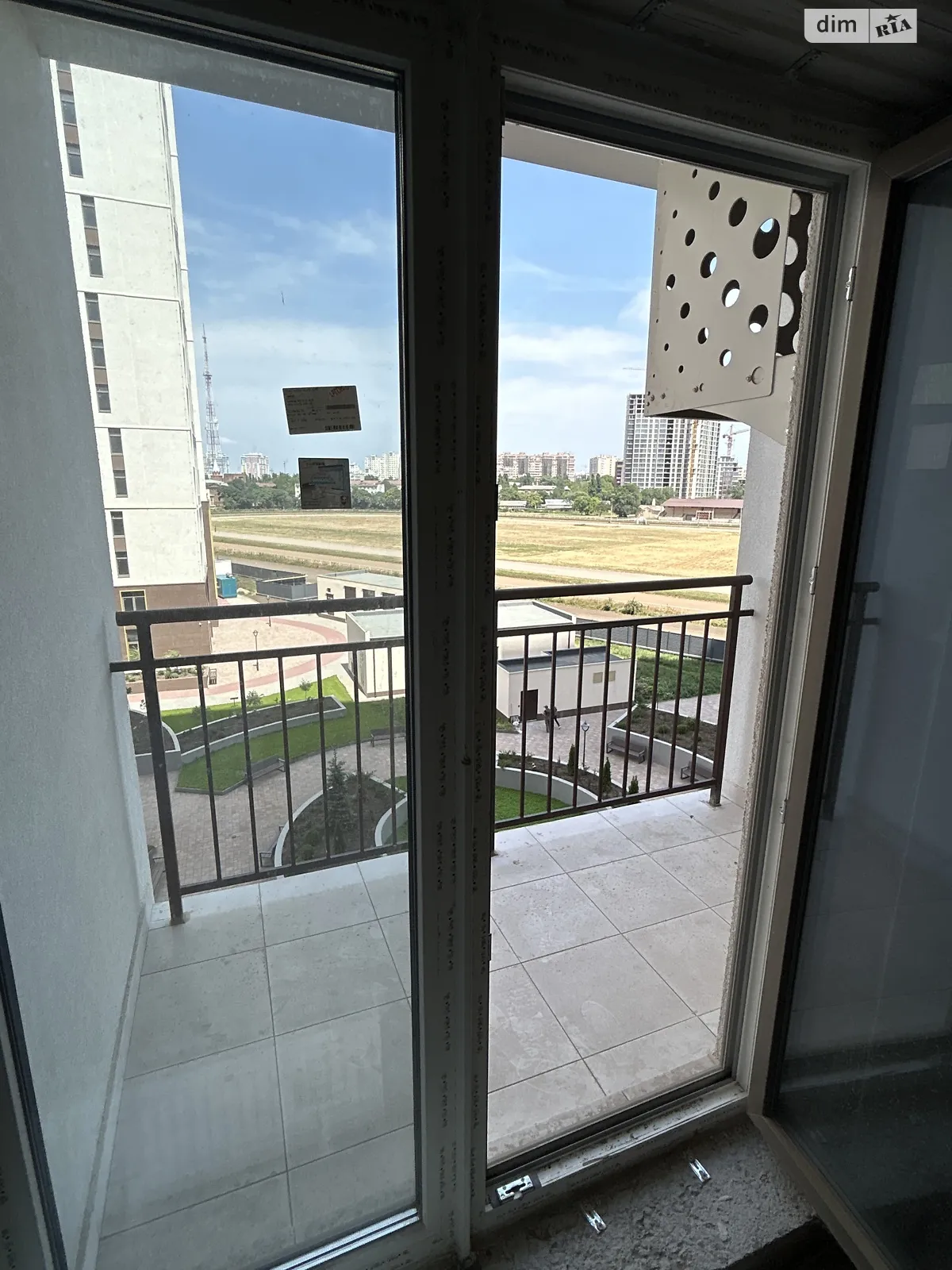 Продається 1-кімнатна квартира 42.5 кв. м у Одесі, вул. Краснова, 3 корпус 63 - фото 1