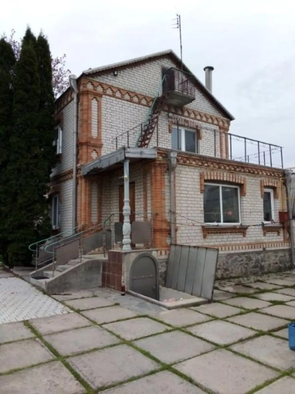 Продається будинок 2 поверховий 122 кв. м з гаражем, цена: 250000 $ - фото 1