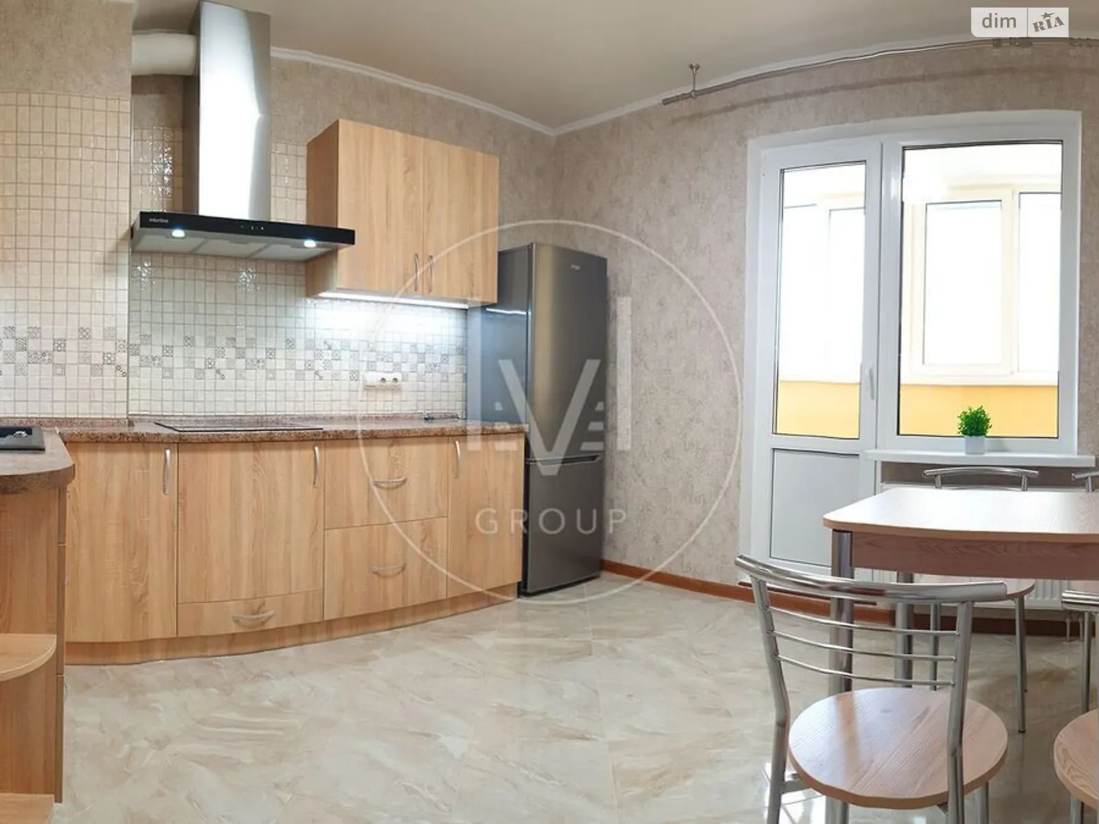 Продается 11-комнатная квартира 55 кв. м в Киеве, пер. Ясиноватский, 11 - фото 1