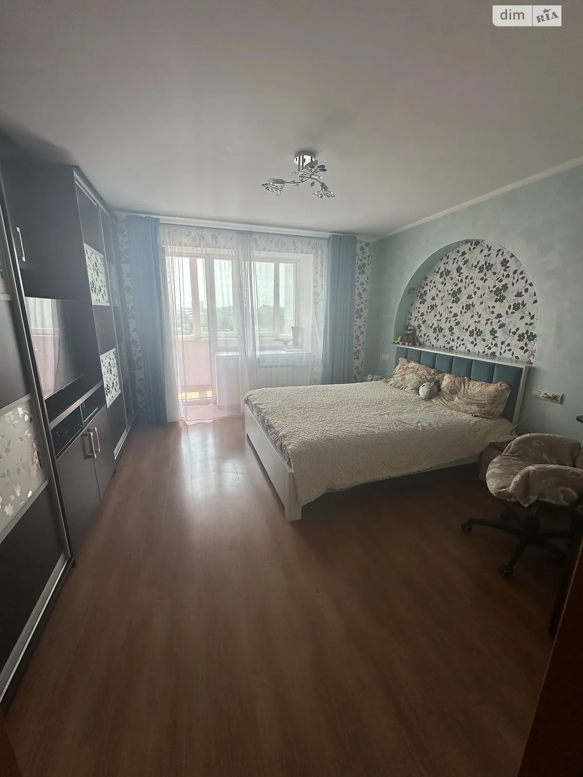 Продается 3-комнатная квартира 66.3 кв. м в Борисполе, ул. Белодедовка(Рабочая), 19 - фото 1