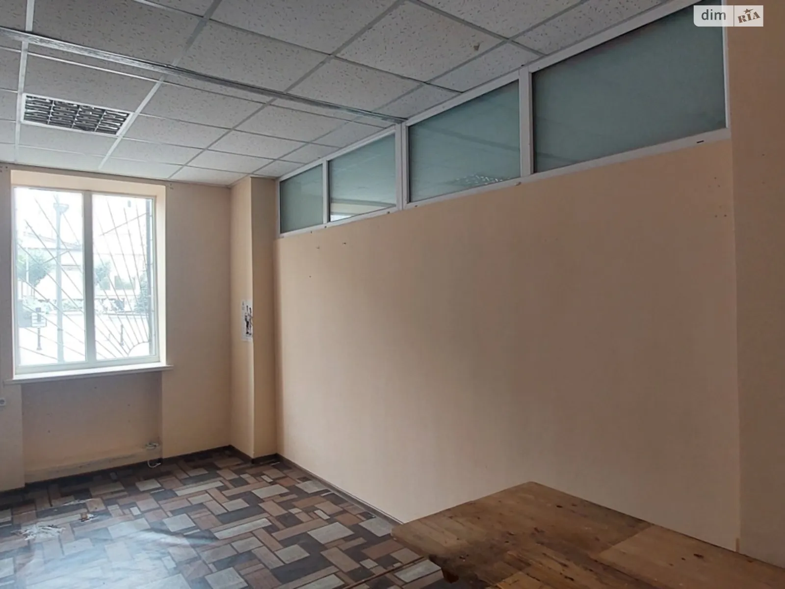 Здається в оренду офіс 20 кв. м в бізнес-центрі, цена: 3000 грн - фото 1