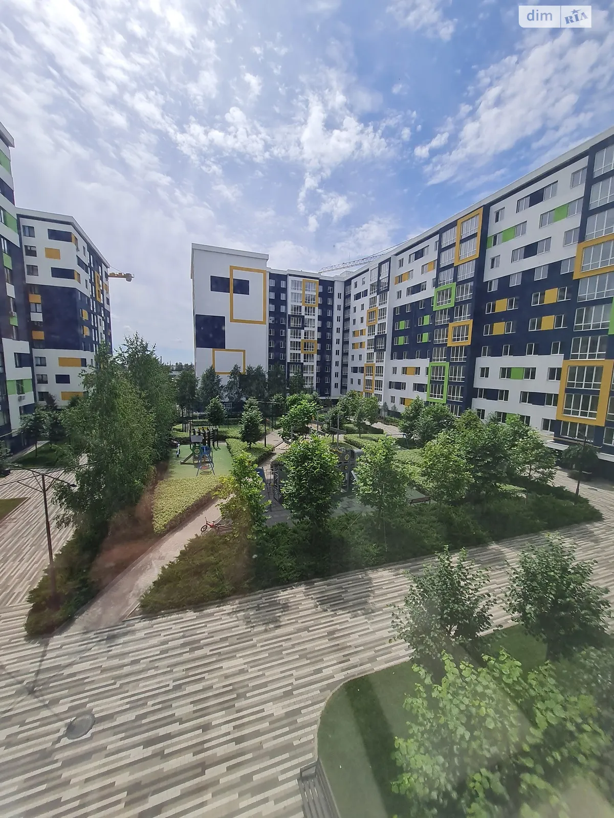 Продается 2-комнатная квартира 65 кв. м в Буче, бул. Леонида Бирюкова, 7 - фото 1