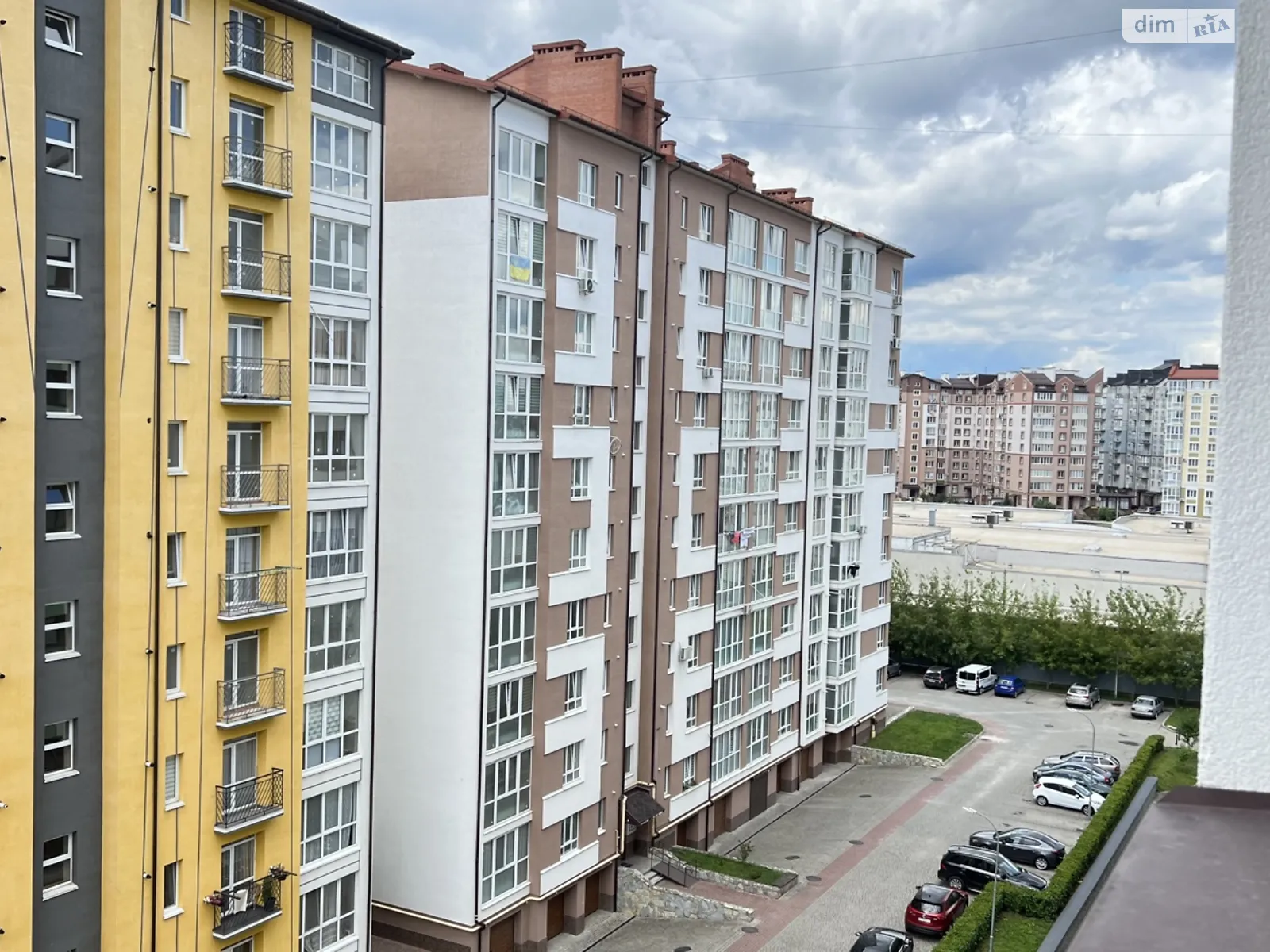 Продается 2-комнатная квартира 65.2 кв. м в Ивано-Франковске, ул. Стуса Василия - фото 1