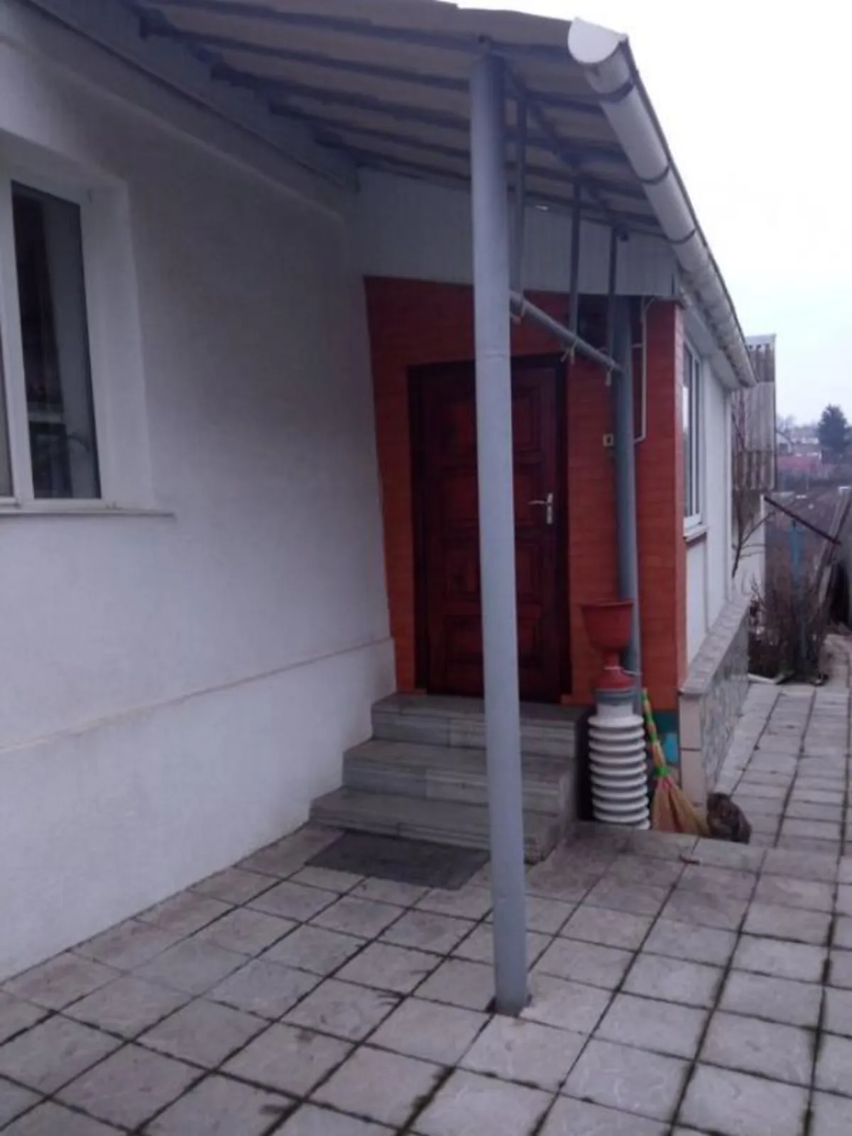 Продается часть дома 55 кв. м с беседкой, цена: 25000 $ - фото 1