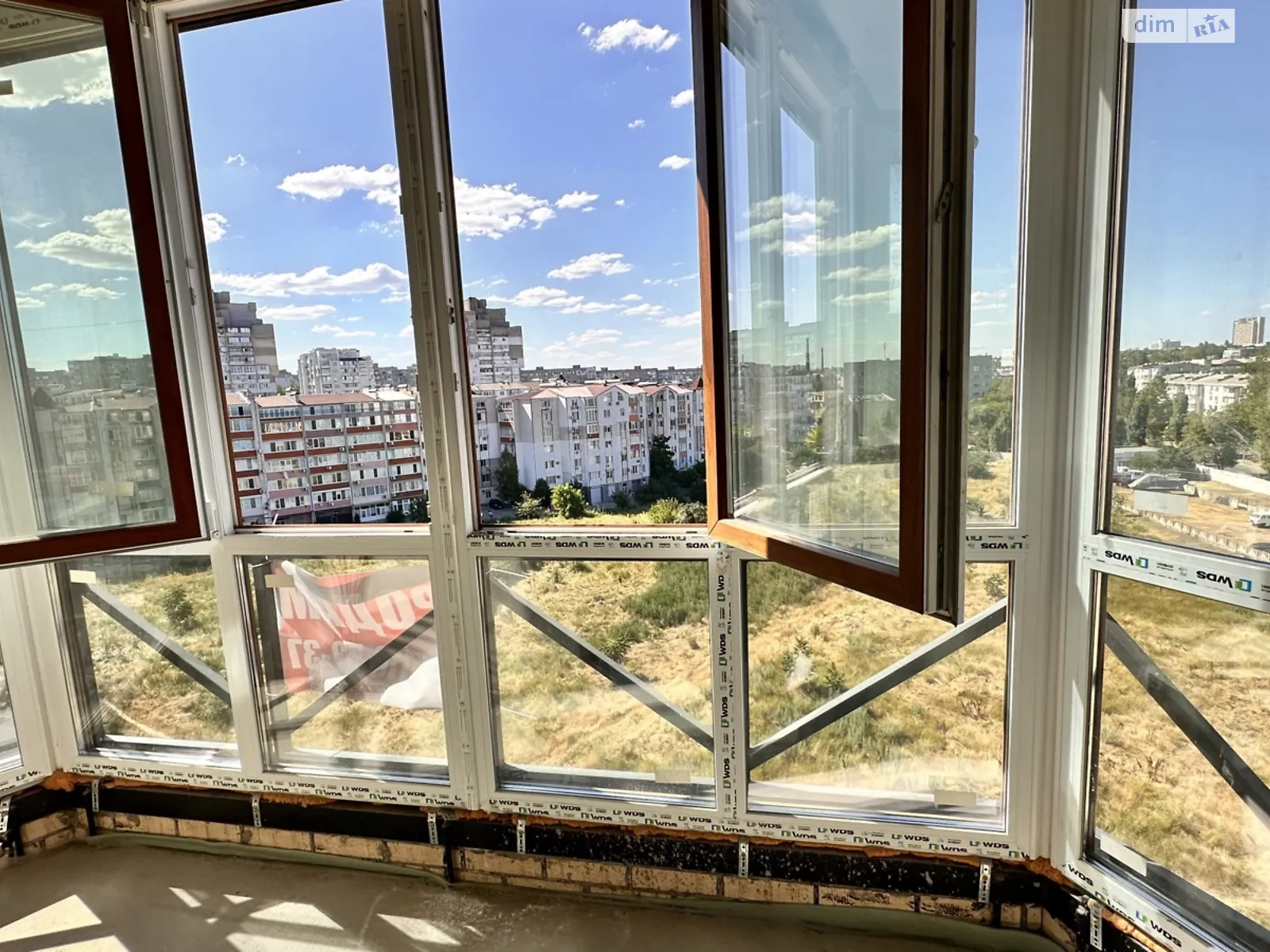 Продається 1-кімнатна квартира 44.3 кв. м у Чорноморську, вул. Паркова - фото 1