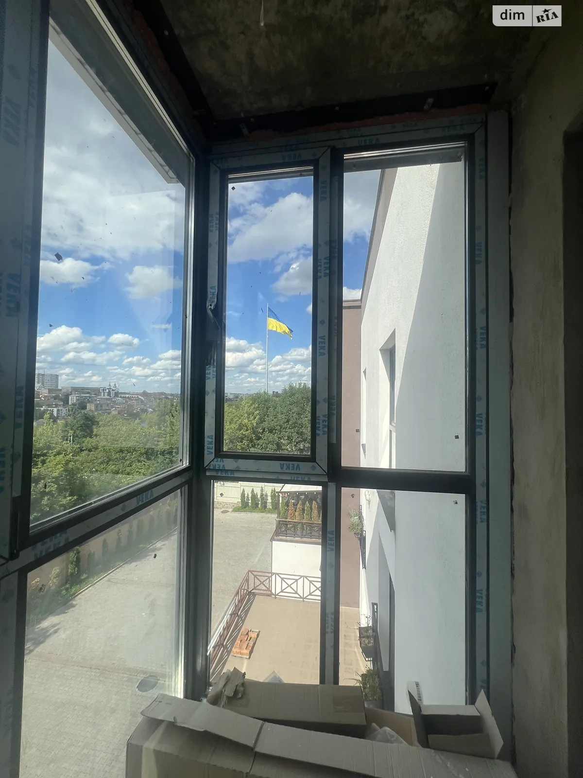 Продается 3-комнатная квартира 180 кв. м в Виннице, ул. Синеводская(Маяковского) - фото 1