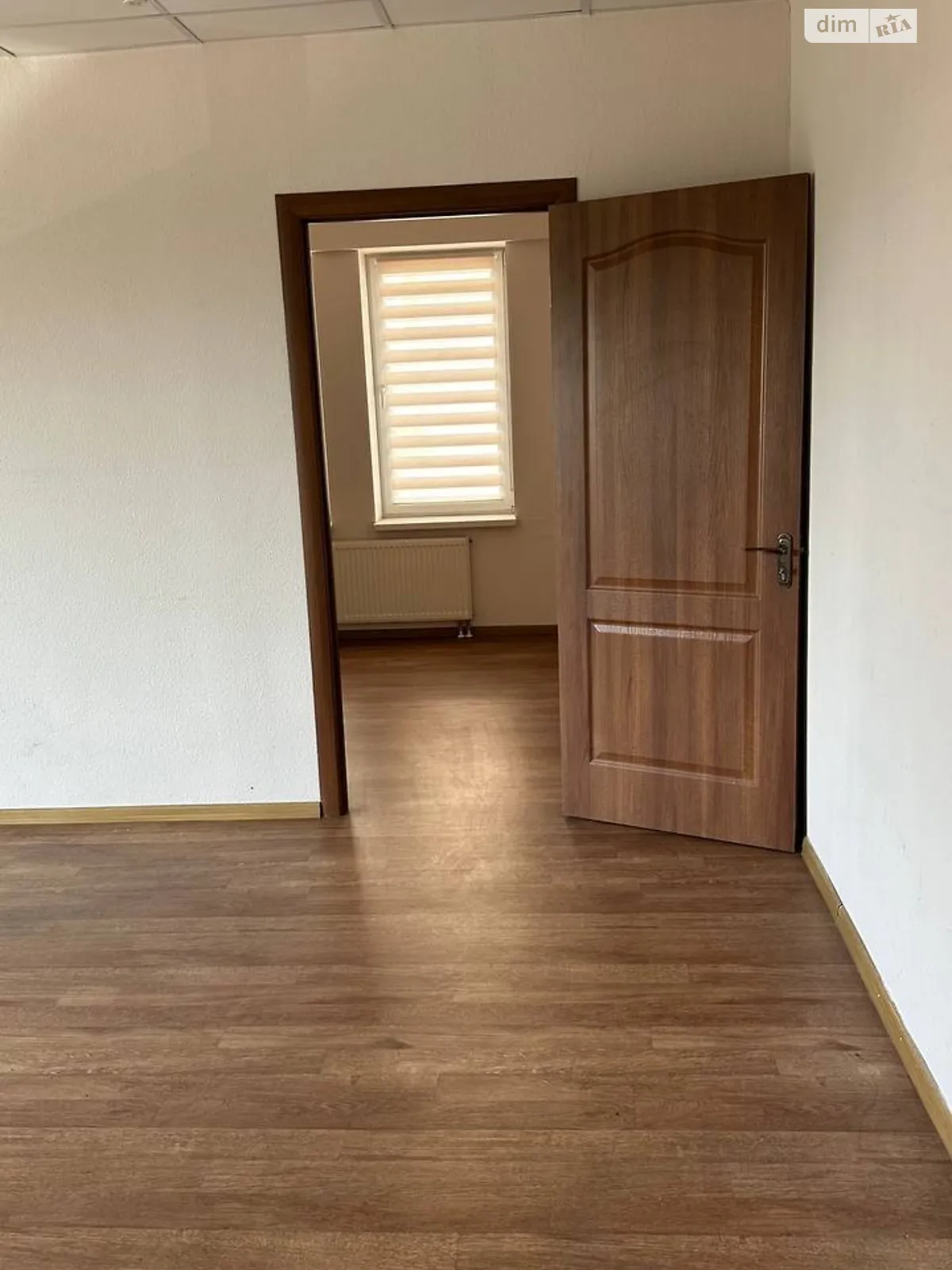 Здається в оренду офіс 42.3 кв. м в бізнес-центрі, цена: 14593 грн - фото 1
