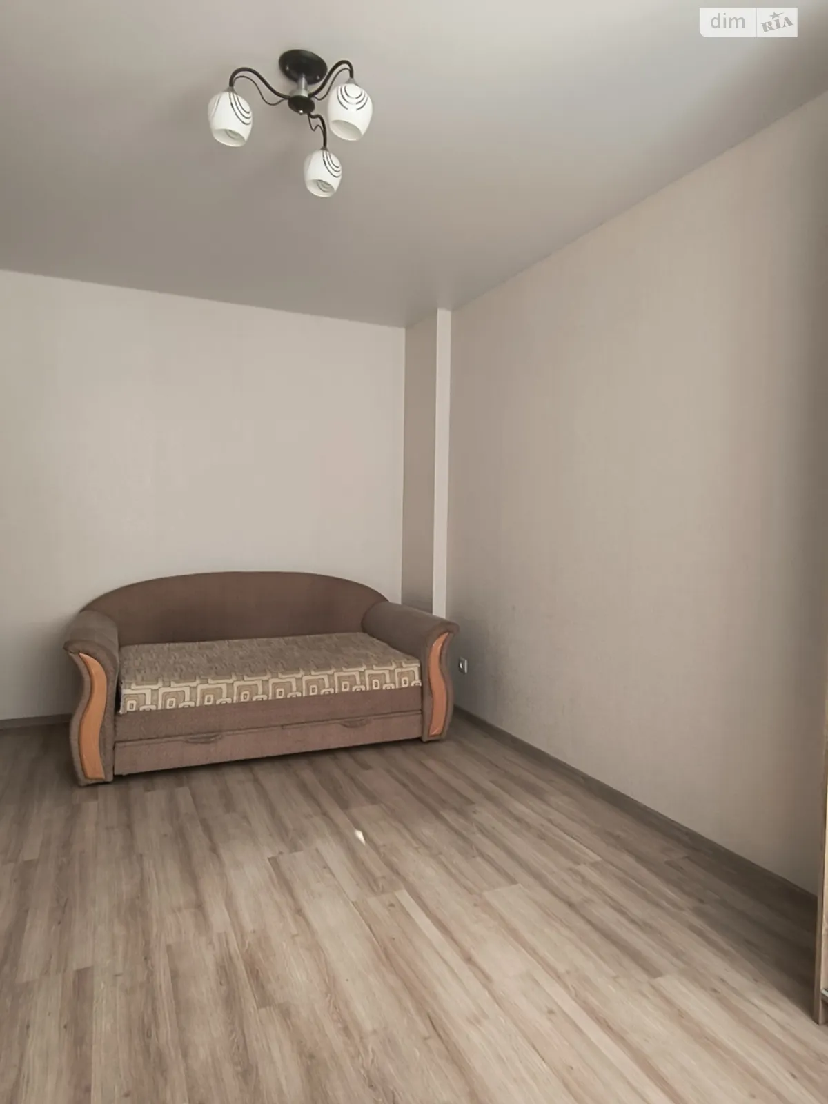 Продается 1-комнатная квартира 32.7 кв. м в Авангарде, ул. Проездная, 25 - фото 1