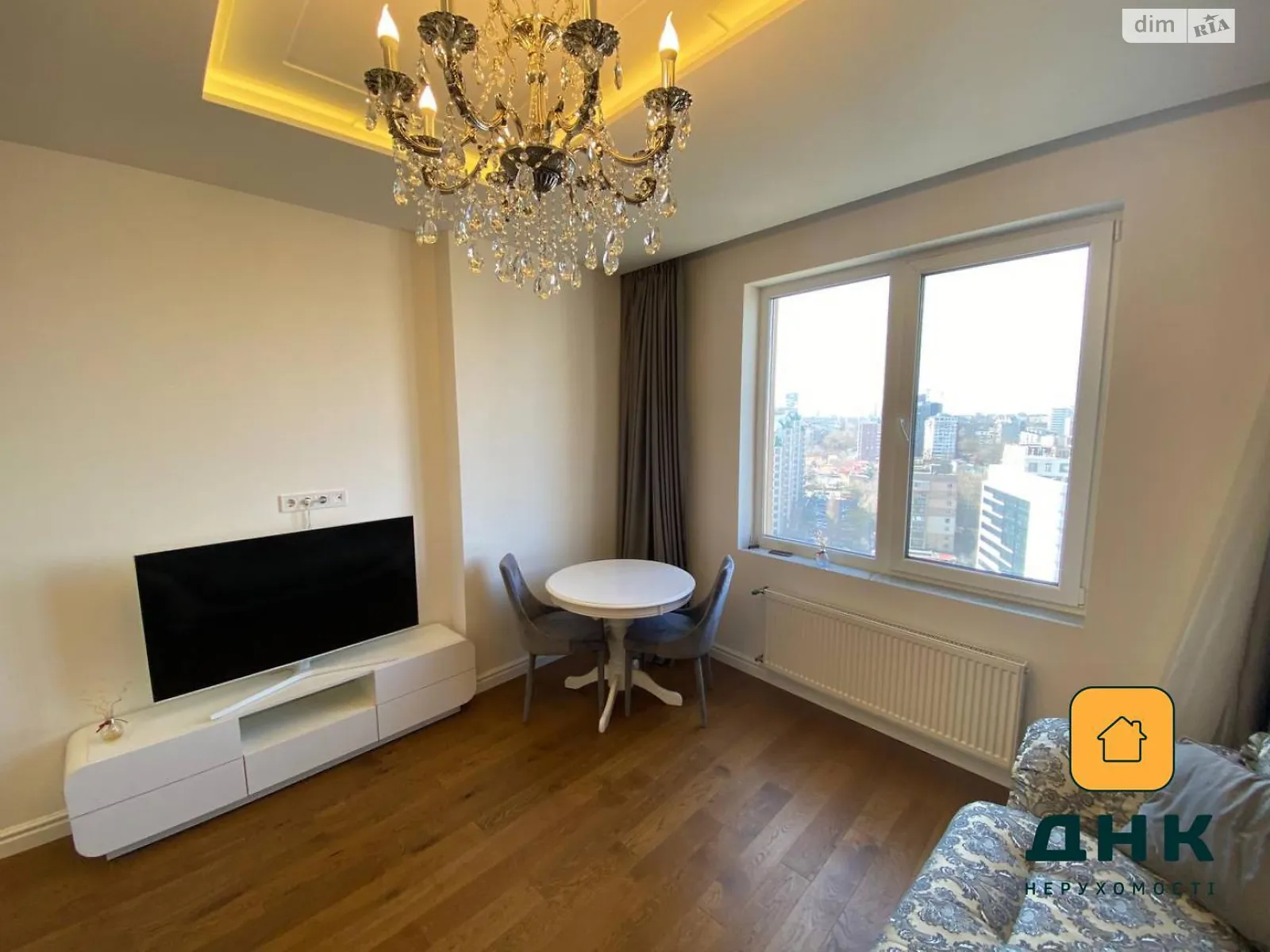Продается 3-комнатная квартира 101 кв. м в Одессе, ул. Генуэзская, 5 - фото 1