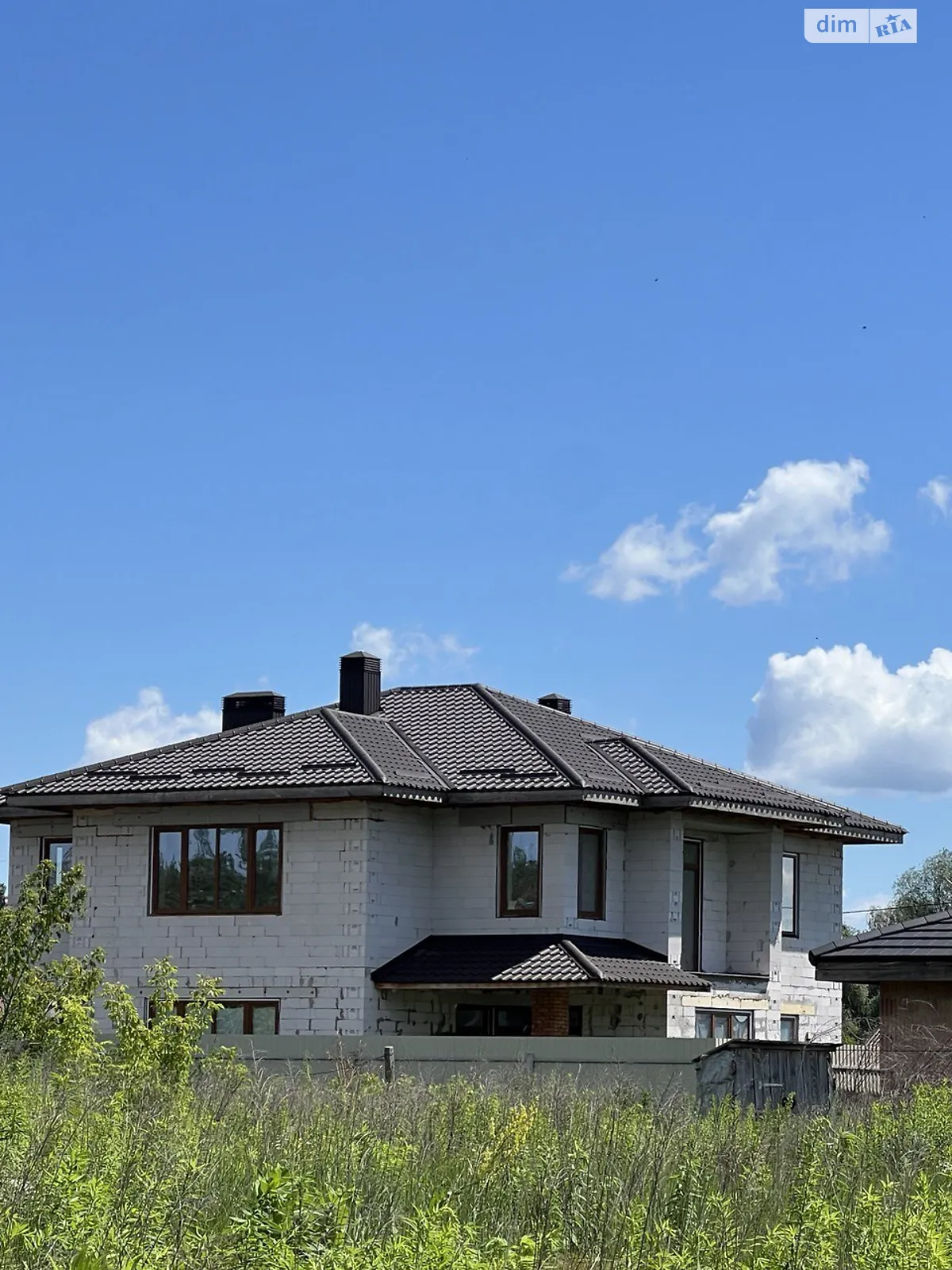 Продается дом на 2 этажа 261.5 кв. м с подвалом, цена: 200000 € - фото 1