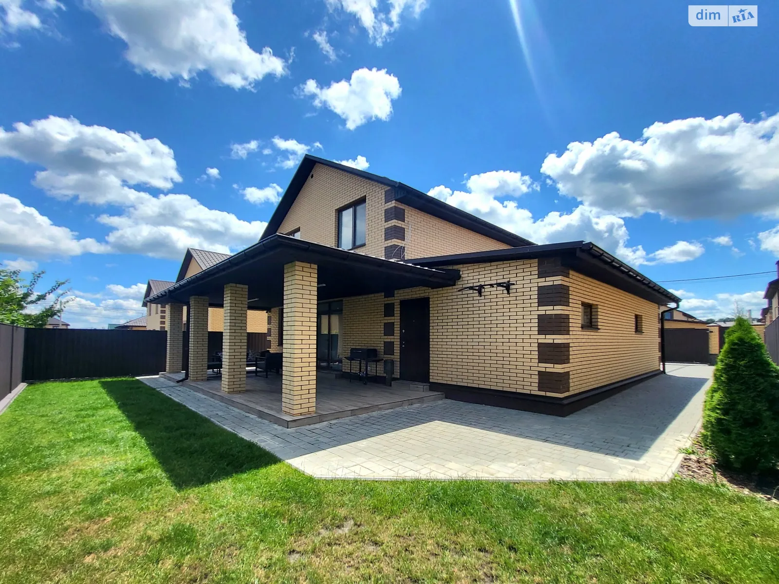 Продається будинок 2 поверховий 120 кв. м з садом, цена: 225000 $ - фото 1
