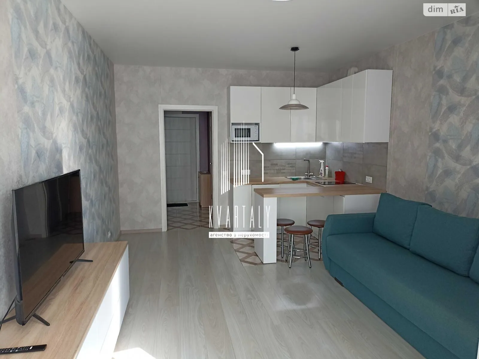 Продается 1-комнатная квартира 31 кв. м в Киеве, ул. Каховская, 62А  - фото 1