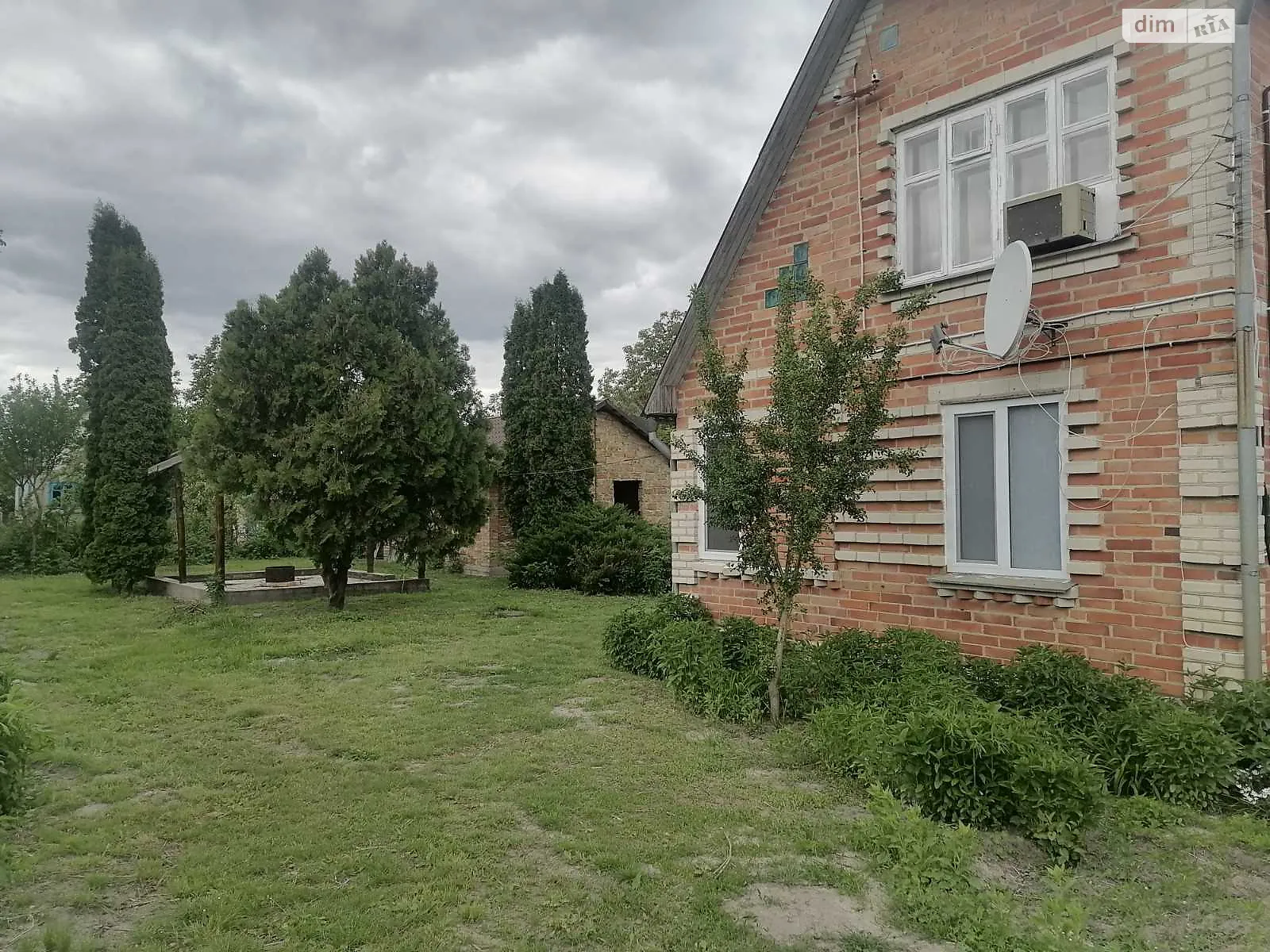 Продается дом на 2 этажа 72 кв. м с камином, цена: 37500 $ - фото 1