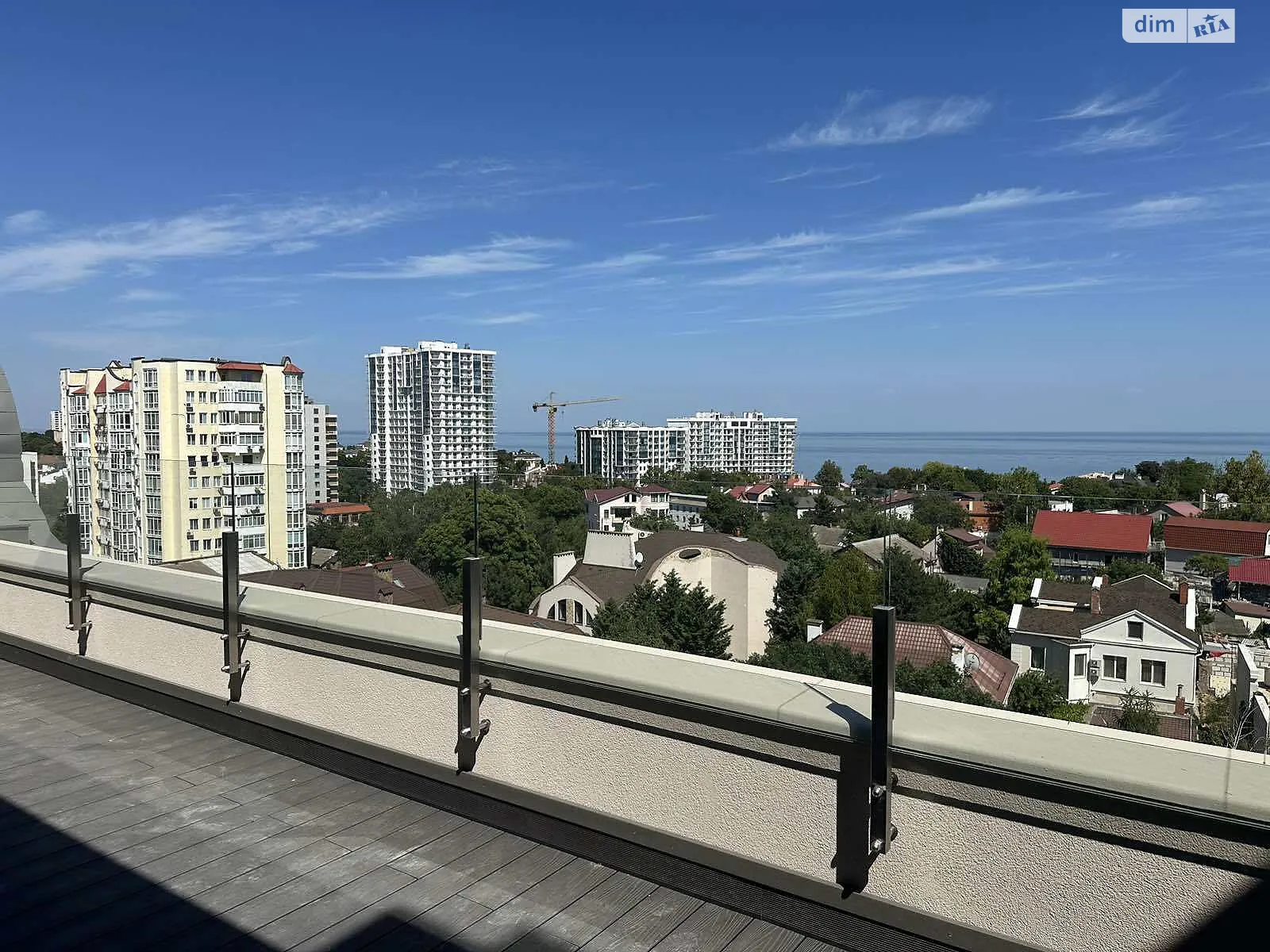 Продается 3-комнатная квартира 128 кв. м в Одессе, Фонтанская дор., 62К - фото 1