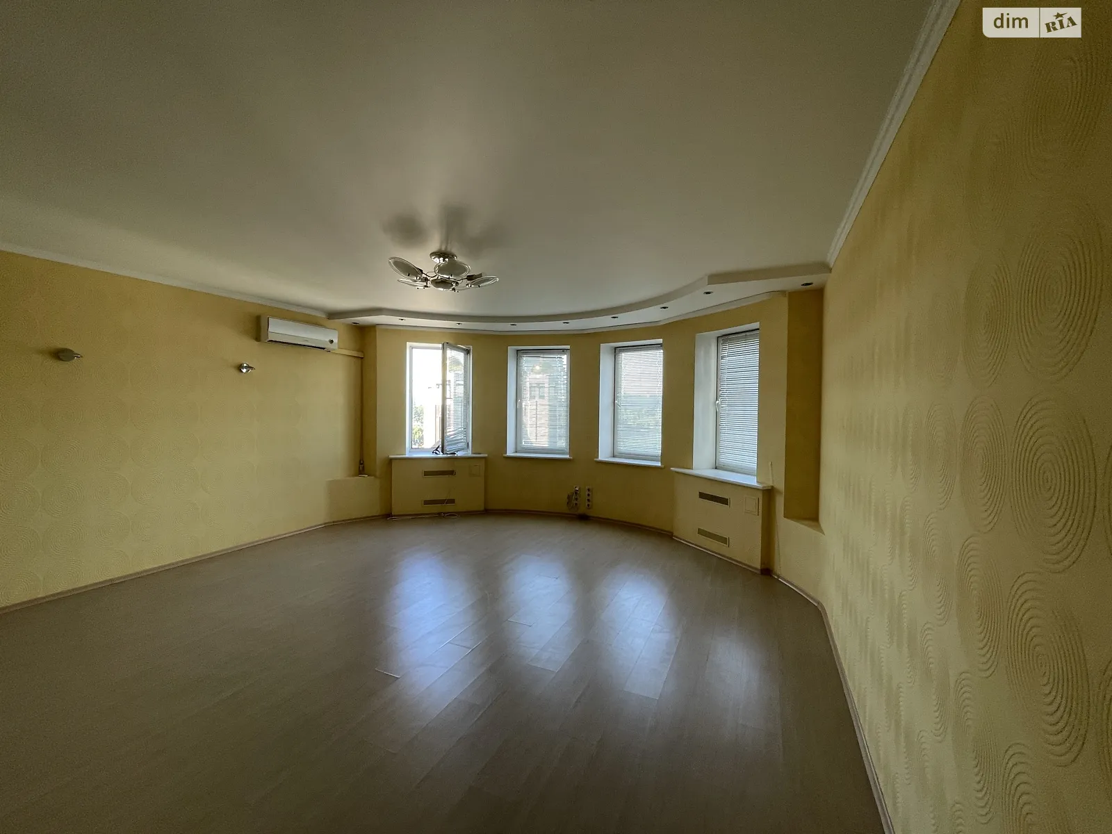 Продается 3-комнатная квартира 121 кв. м в Киеве, ул. Никольско-Слободская - фото 1