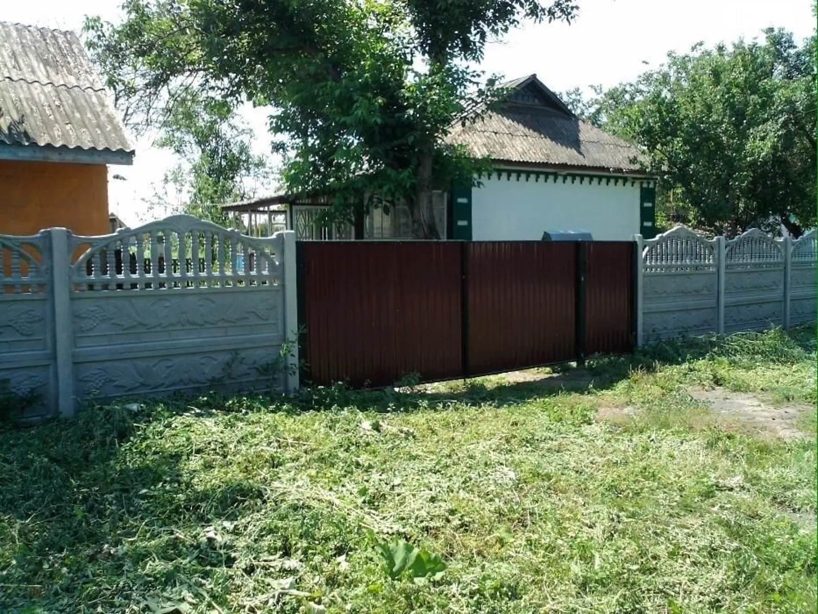 Продается одноэтажный дом 50 кв. м с участком, цена: 3500 $ - фото 1