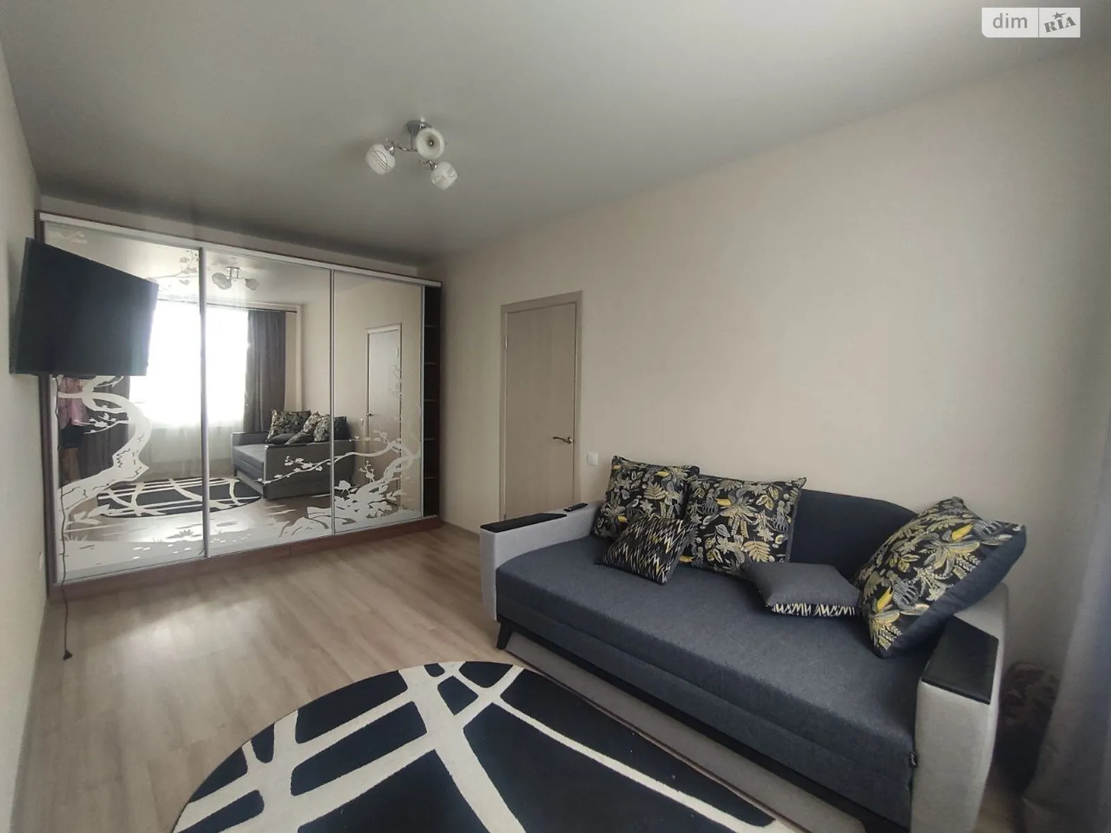 Продается 1-комнатная квартира 33 кв. м в Авангарде, ул. Проездная, 25 - фото 1