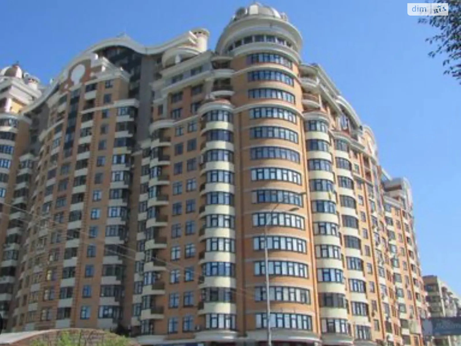 Продается 6-комнатная квартира 337 кв. м в Киеве, бул. Леси Украинки, 7Б - фото 1