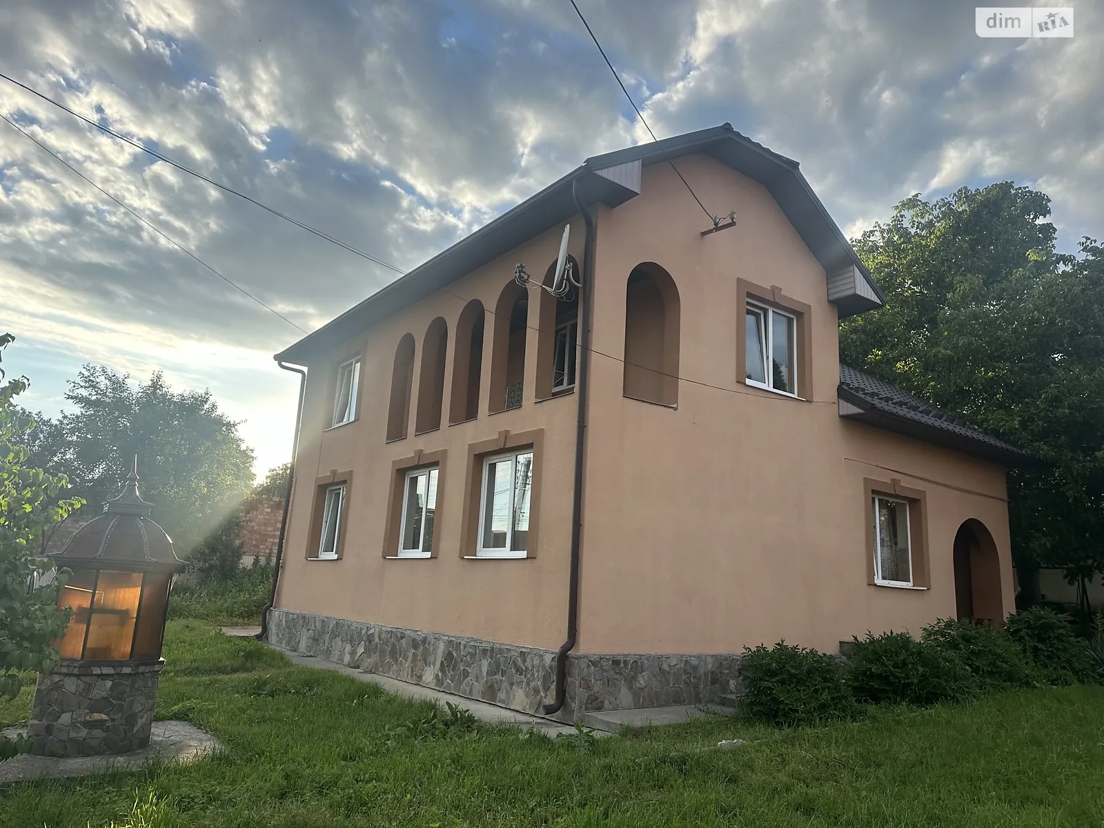 Продається будинок 2 поверховий 130 кв. м с басейном, цена: 165000 $ - фото 1
