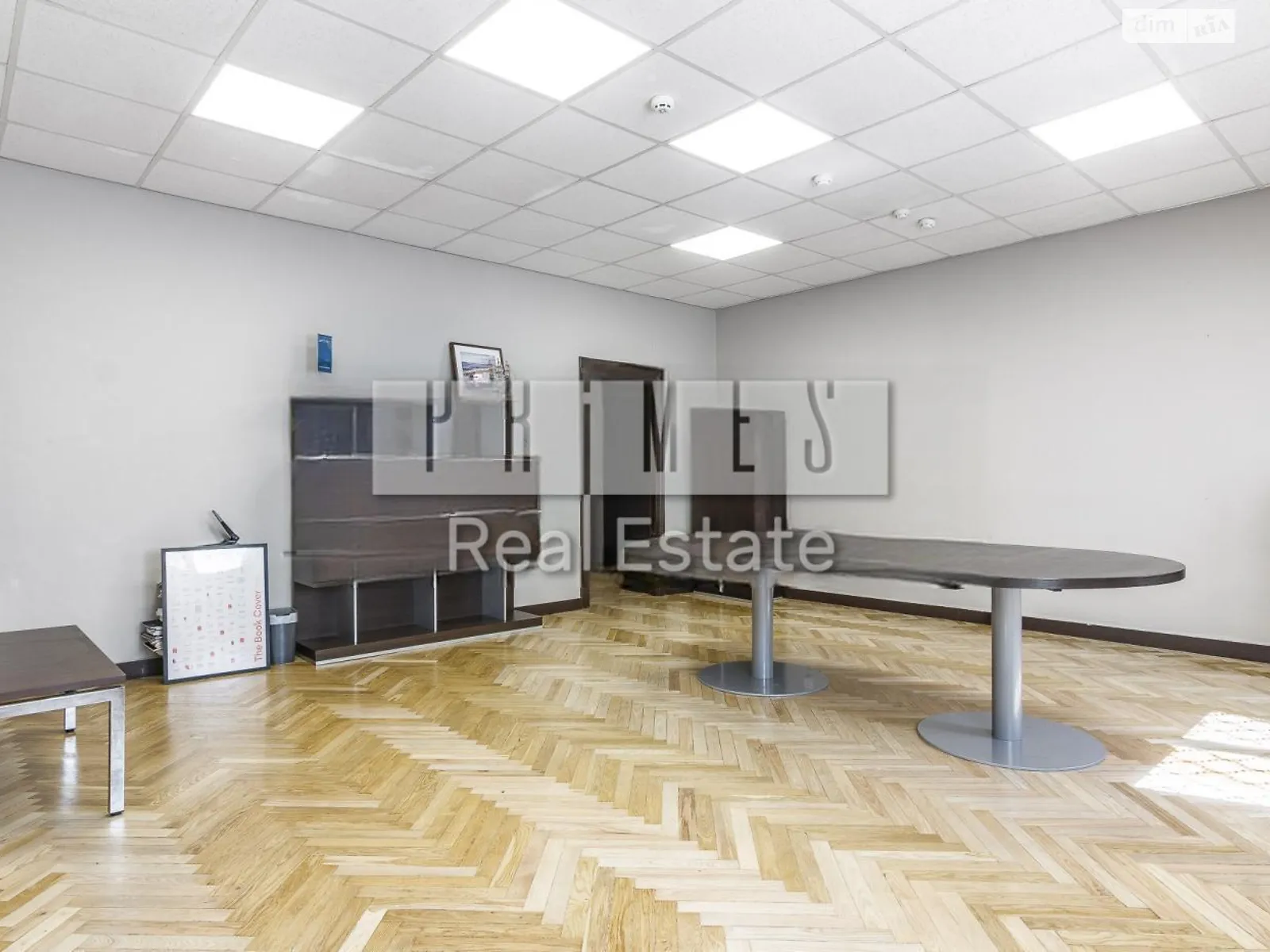 Сдается в аренду офис 100 кв. м в бизнес-центре, цена: 1250 $ - фото 1