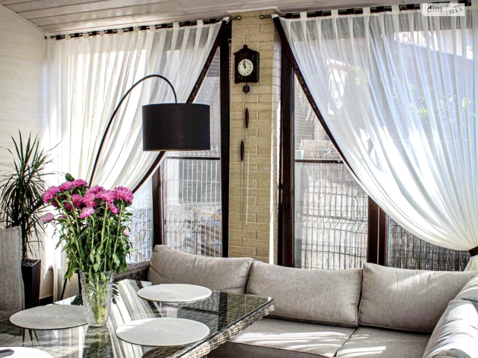 Продается дом на 3 этажа 180 кв. м с беседкой, цена: 265000 $ - фото 1