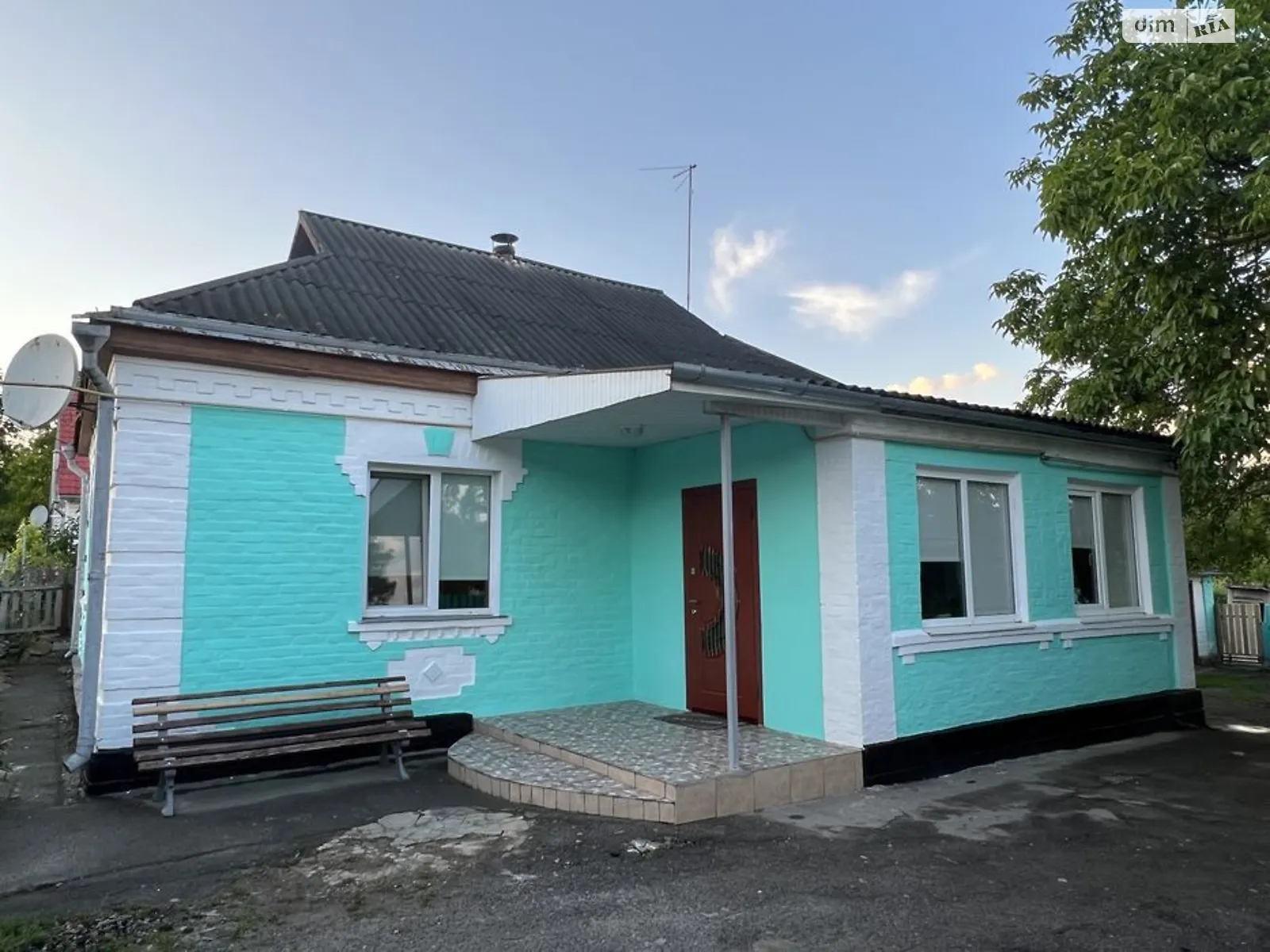 Продается одноэтажный дом 70 кв. м с верандой, цена: 90000 $ - фото 1