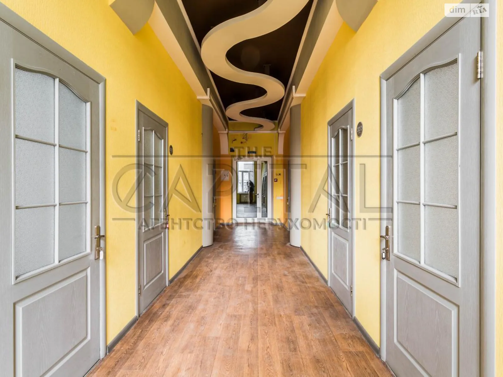 Сдается в аренду офис 538 кв. м в бизнес-центре, цена: 5918 $ - фото 1