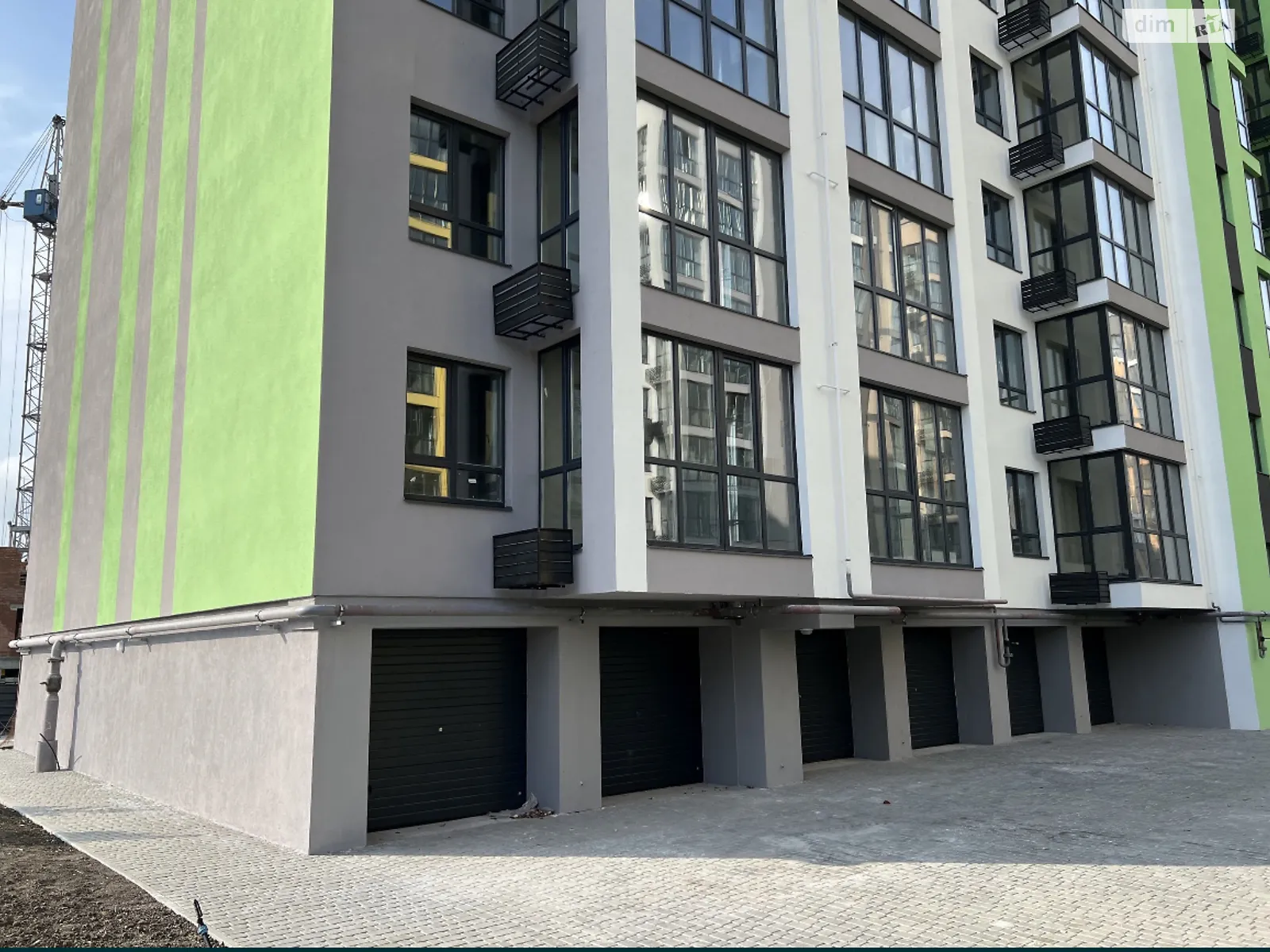 Продается подземный паркинг под легковое авто на 20 кв. м, цена: 22500 $ - фото 1