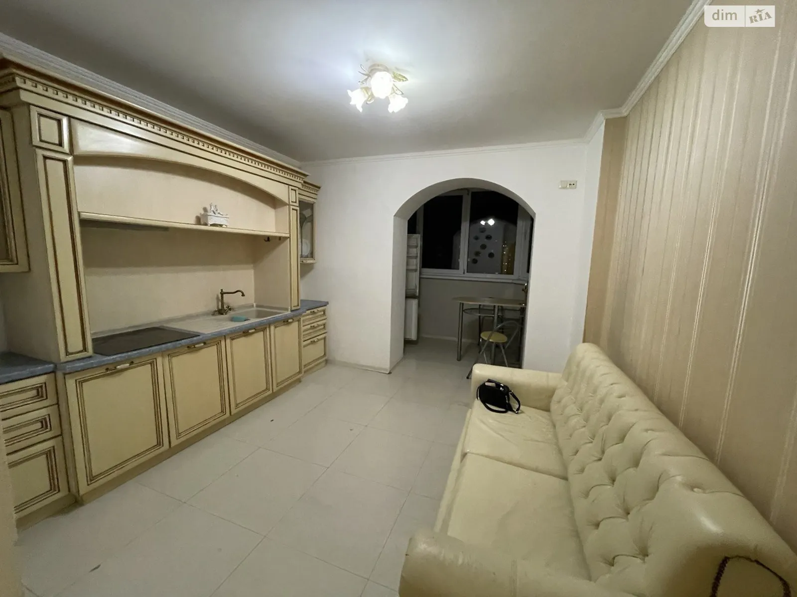 Продається 1-кімнатна квартира 53 кв. м у Києві, вул. Ахматової Анни, 35А - фото 1