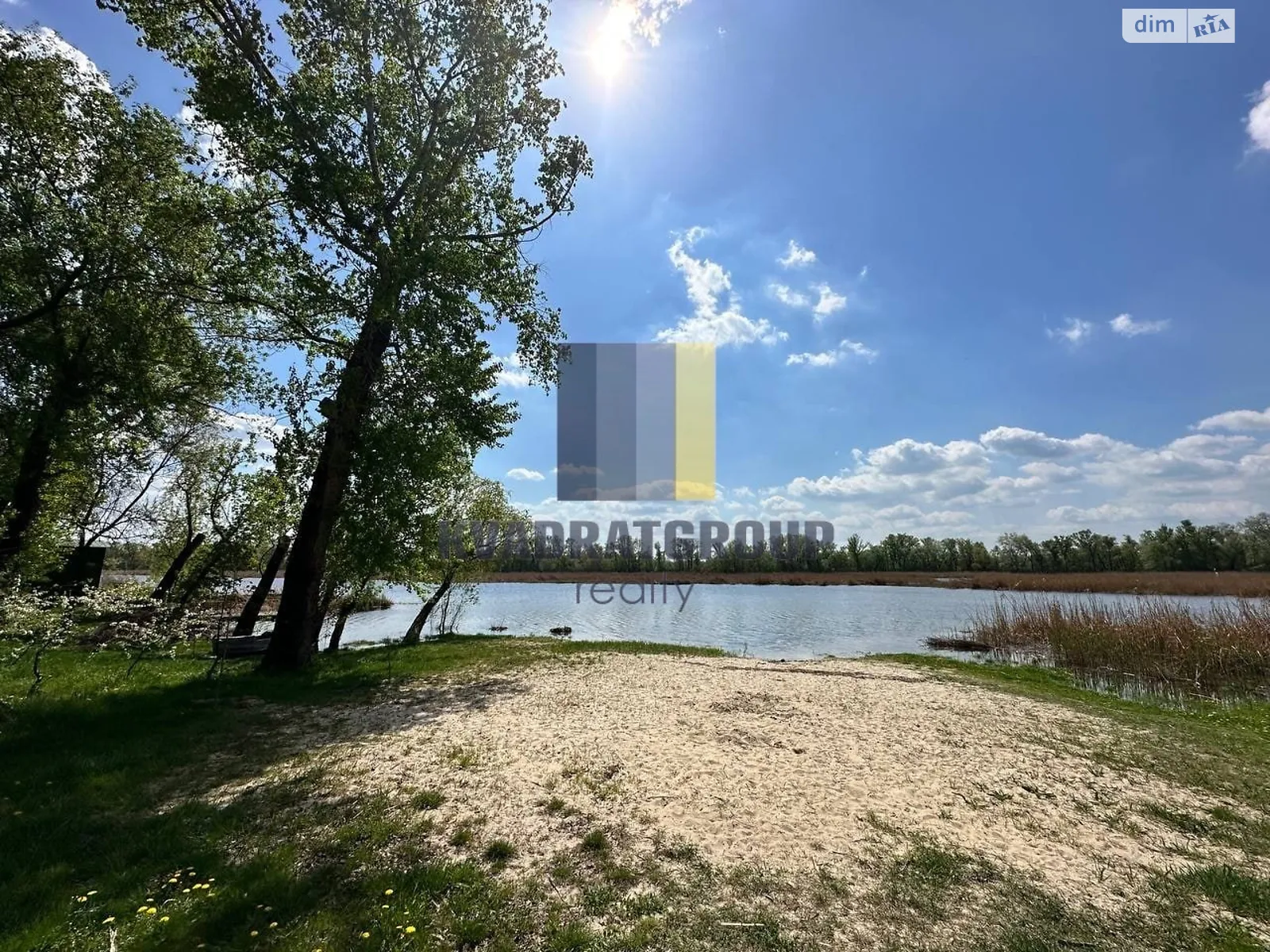 Продается дом на 2 этажа 340 кв. м с террасой, цена: 150000 $ - фото 1