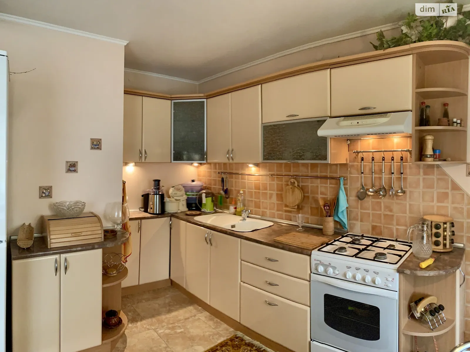 3-комнатная квартира 73.7 кв. м в Луцке, просп. Соборности - фото 1