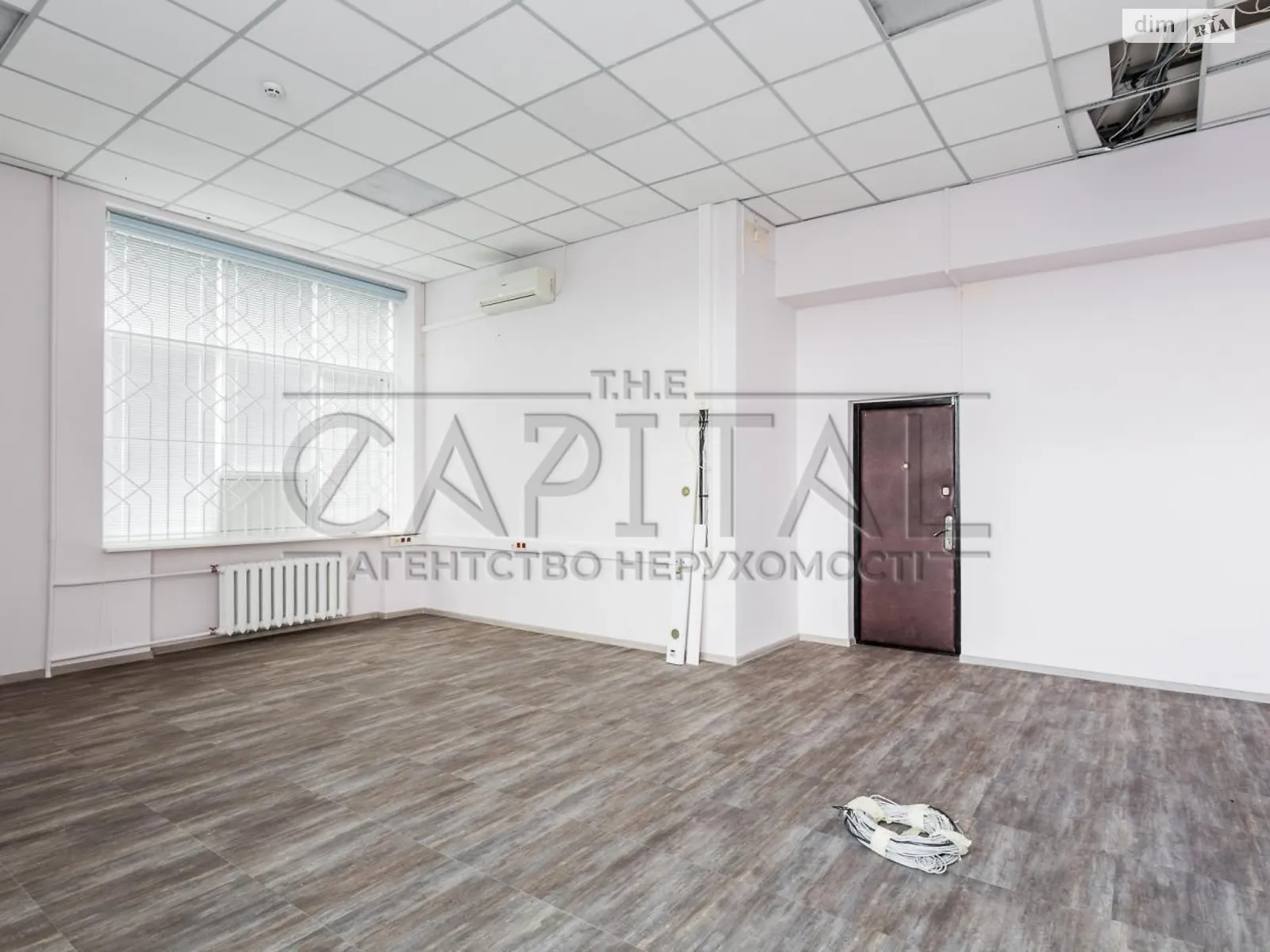 Сдается в аренду офис 1200 кв. м в бизнес-центре, цена: 13376 $ - фото 1