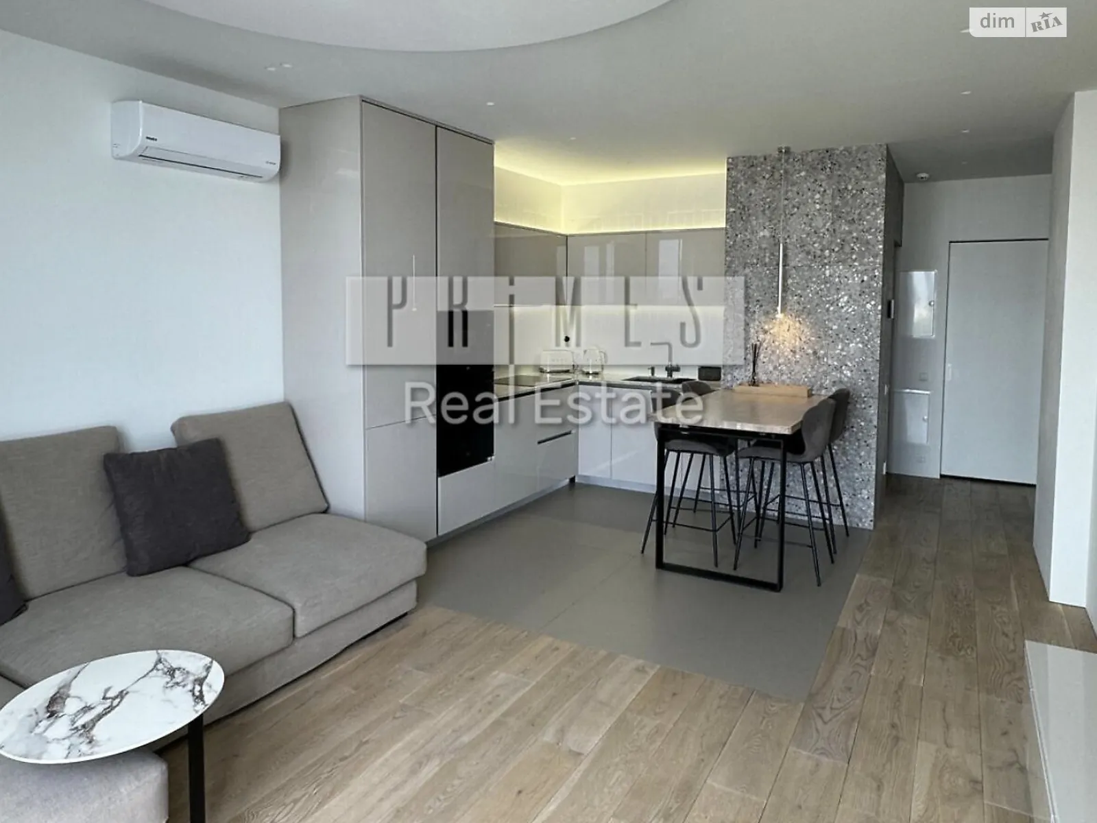 Продается 2-комнатная квартира 78.6 кв. м в Киеве, ул. Салютная, 2 - фото 1