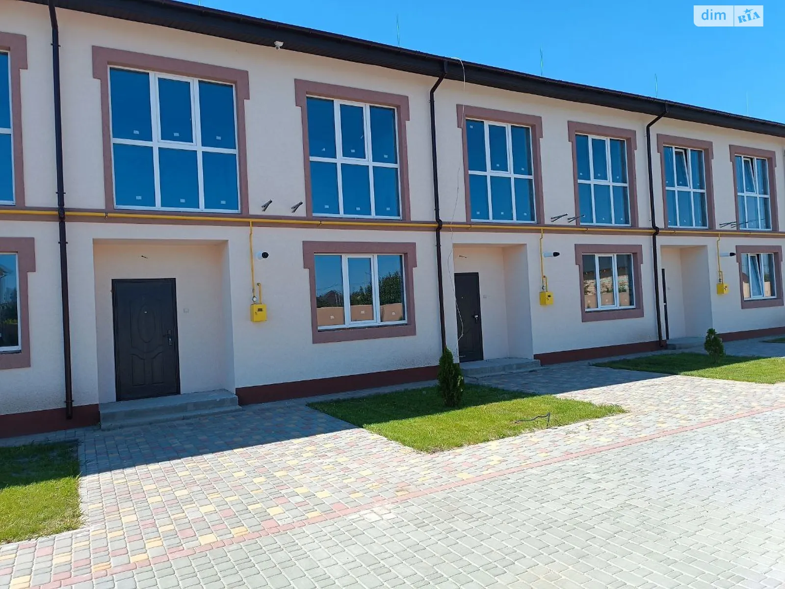 Продается дом на 2 этажа 72 кв. м с подвалом, цена: 41500 $ - фото 1