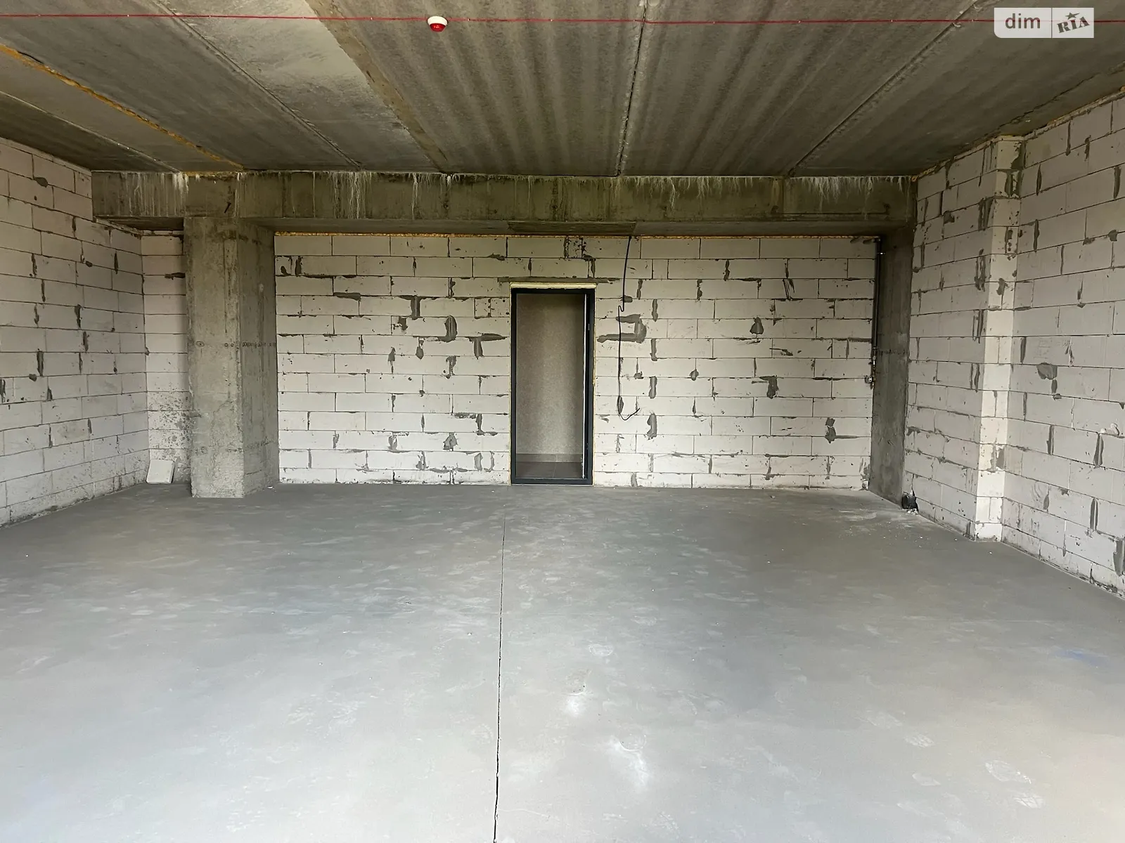 Продается офис 70 кв. м в бизнес-центре, цена: 70000 $ - фото 1