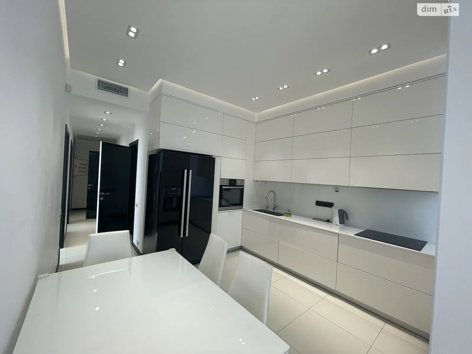 Продается 2-комнатная квартира 66.8 кв. м в Одессе, ул. Жемчужная - фото 1