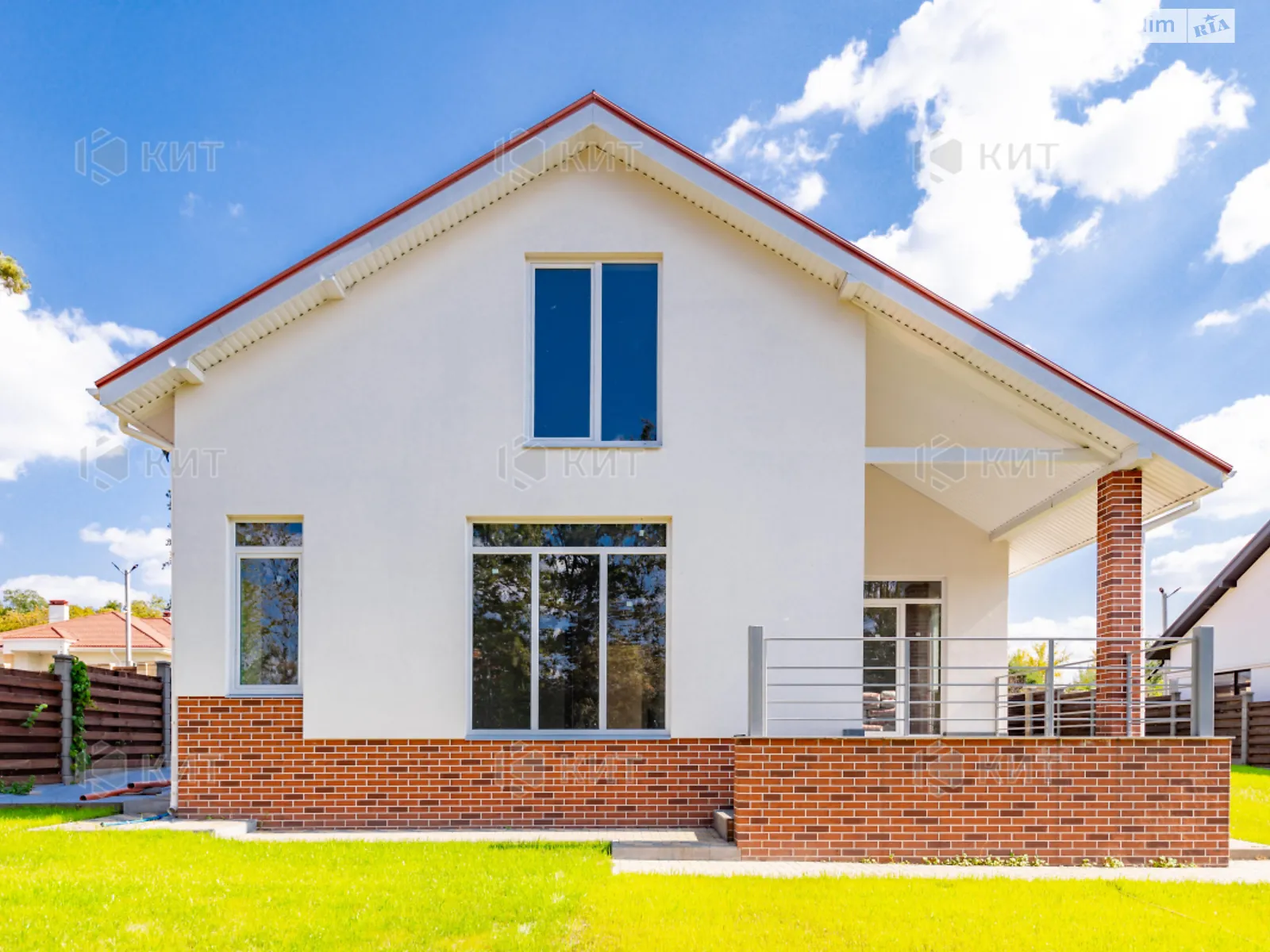 Продається одноповерховий будинок 180 кв. м з каміном, цена: 180000 $ - фото 1