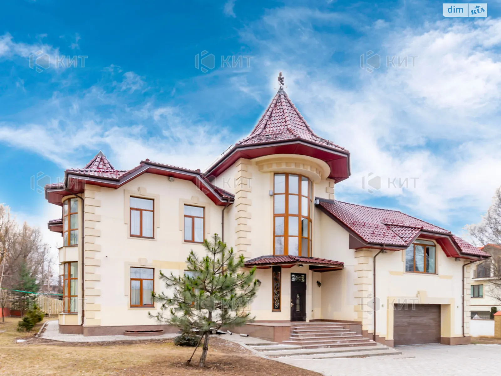 Продается дом на 2 этажа 750 кв. м с камином, цена: 960000 $ - фото 1