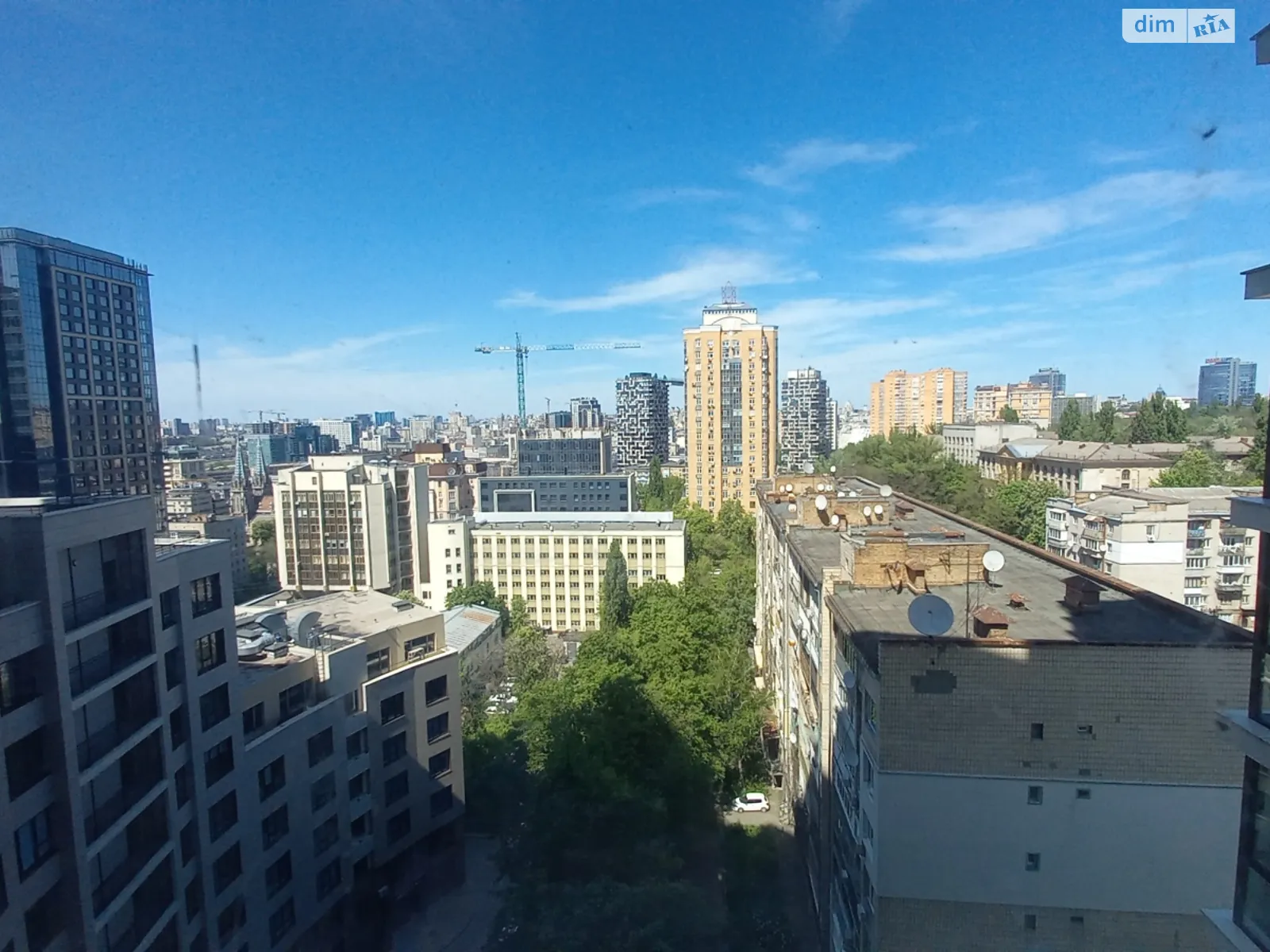 Продается 3-комнатная квартира 117.6 кв. м в Киеве, ул. Василия Тютюнника, 28А - фото 1