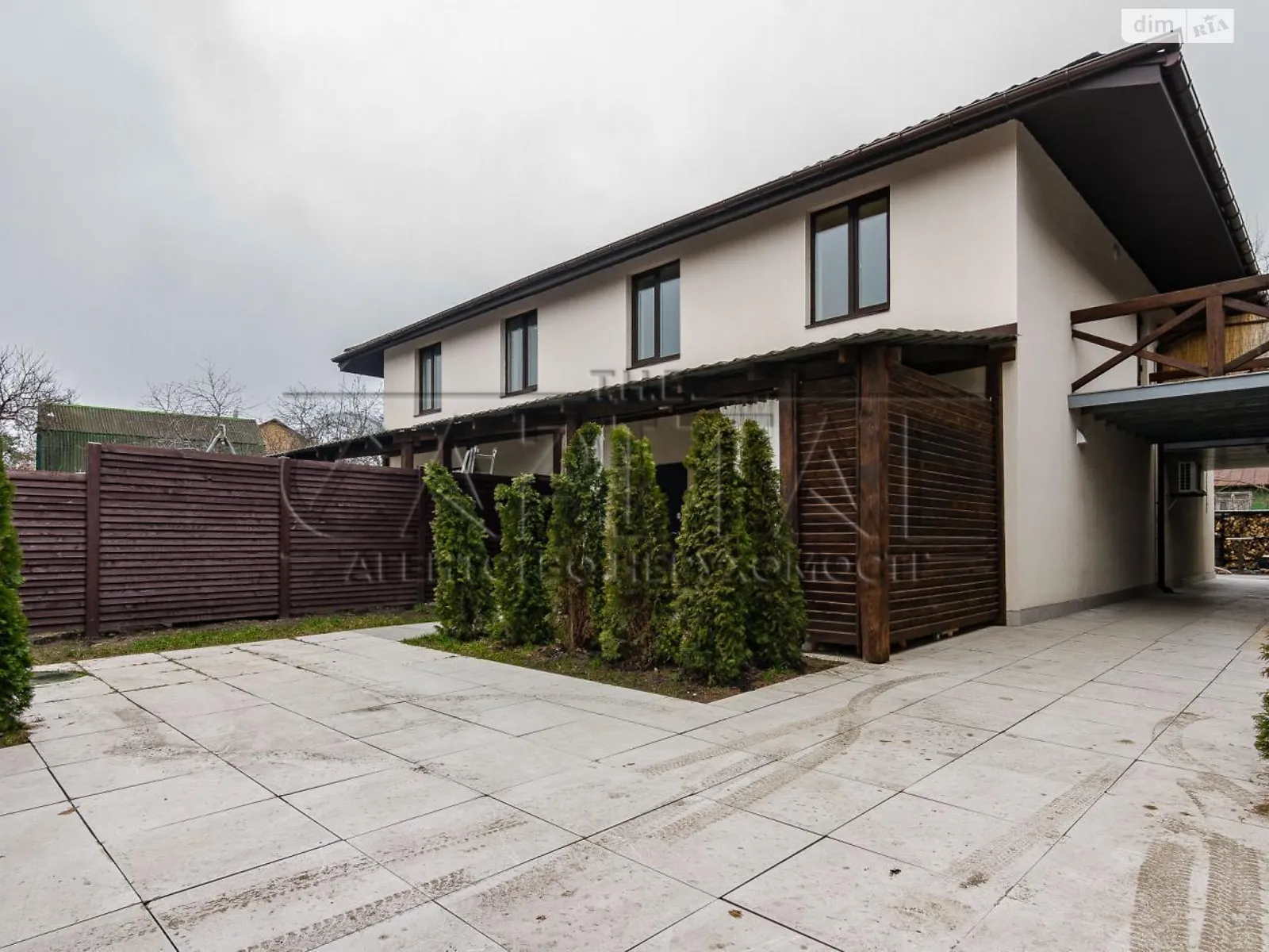 Продается дом на 2 этажа 90 кв. м с беседкой, цена: 140000 $ - фото 1