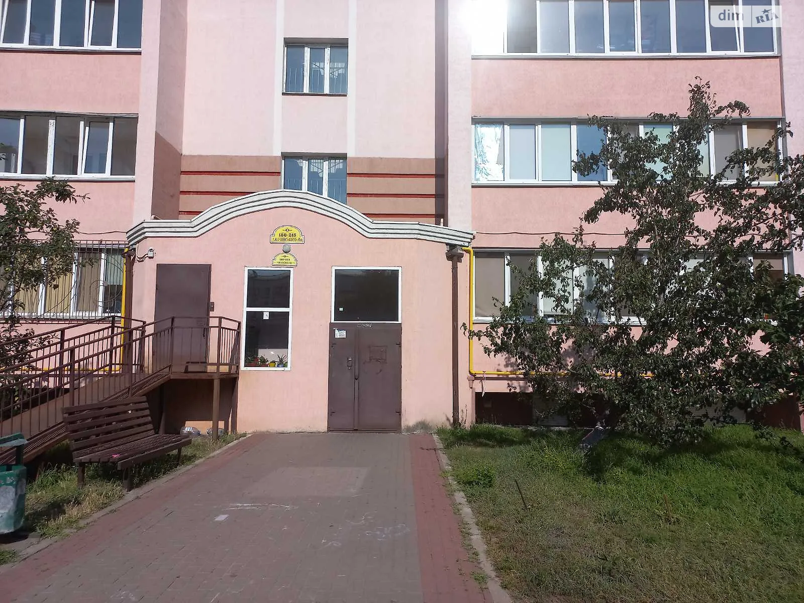 Продается 2-комнатная квартира 64.9 кв. м в Буче, ул. Леха Качинского(Чкалова), 4В - фото 1