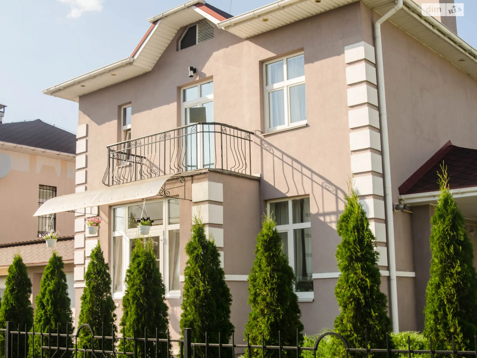 Продається будинок 2 поверховий 138.5 кв. м з мансардою, цена: 122000 € - фото 1