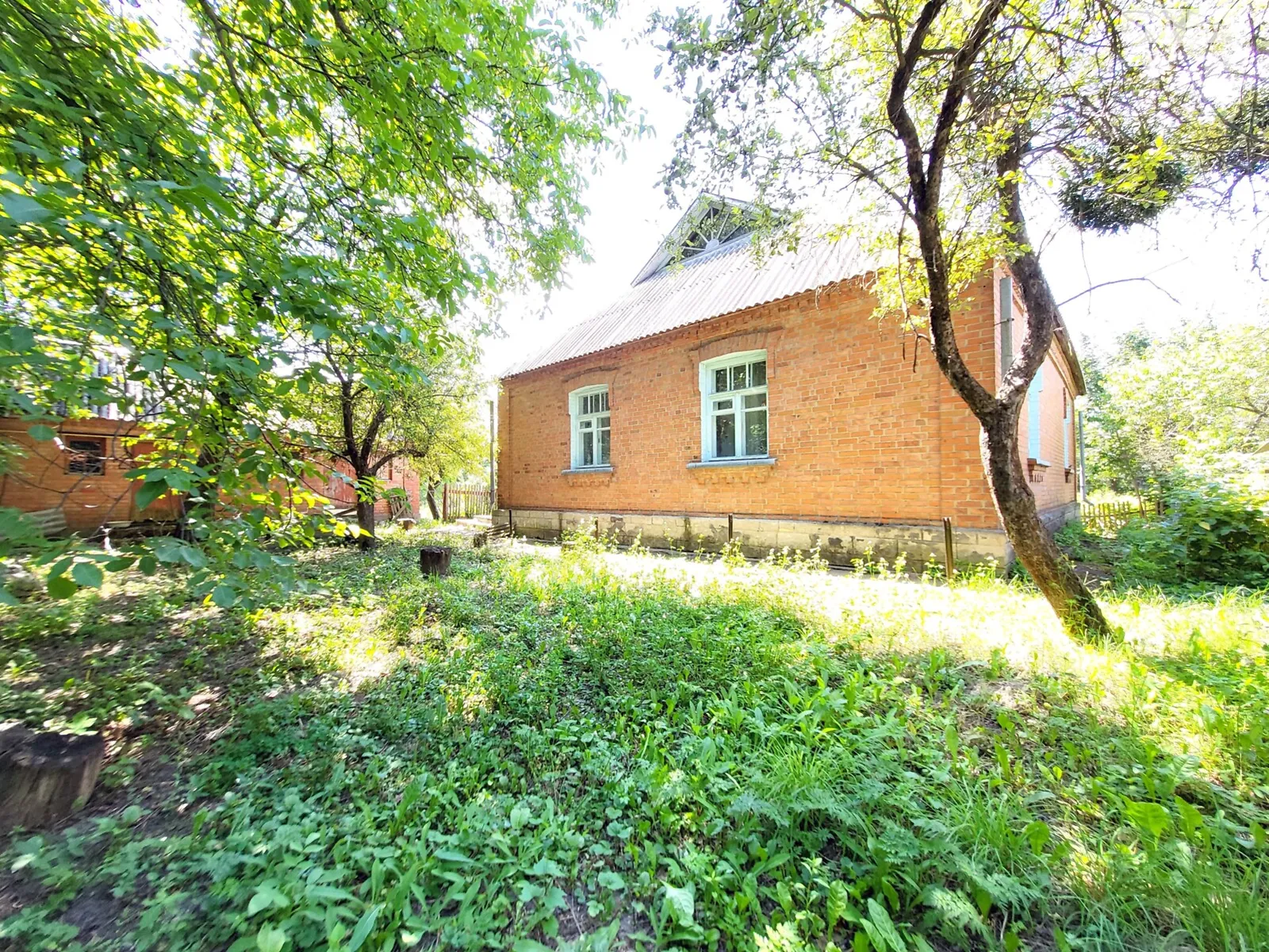 Продається одноповерховий будинок 118 кв. м з бесідкою, цена: 44900 $ - фото 1