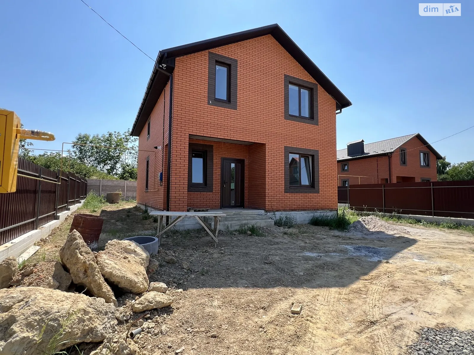 Продается дом на 2 этажа 120 кв. м с верандой, цена: 85000 $ - фото 1