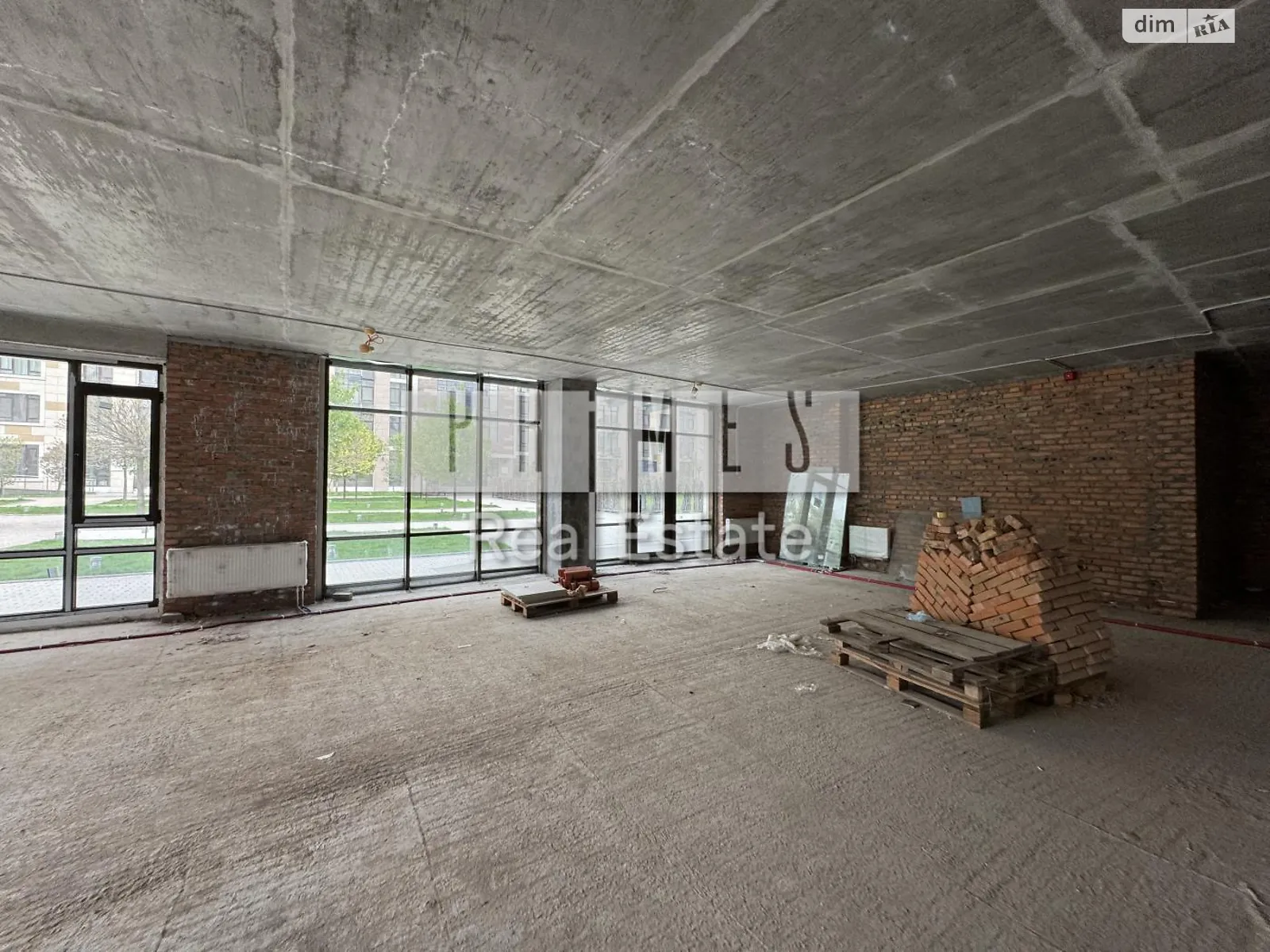 Продается объект сферы услуг 198.4 кв. м в 9-этажном здании, цена: 496000 $ - фото 1