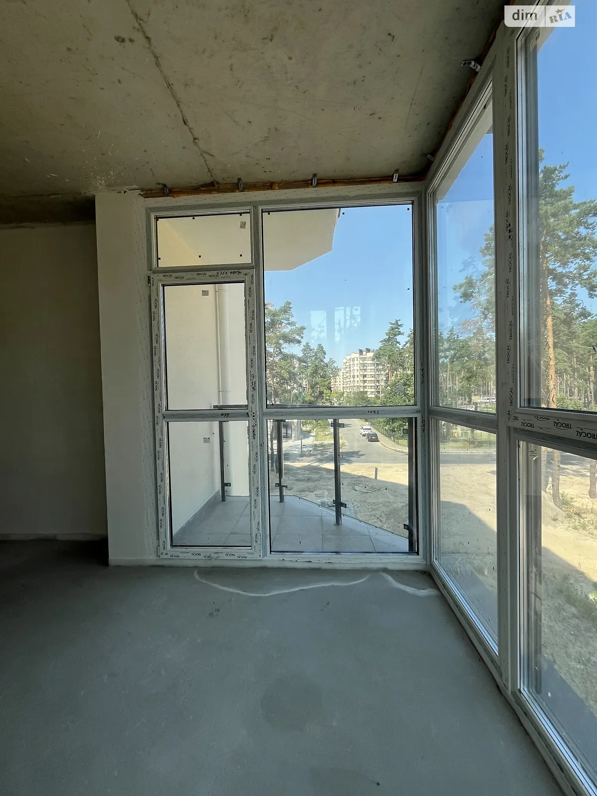 Продается 2-комнатная квартира 63 кв. м в Гостомеле, ул. Центральная, 1 - фото 1