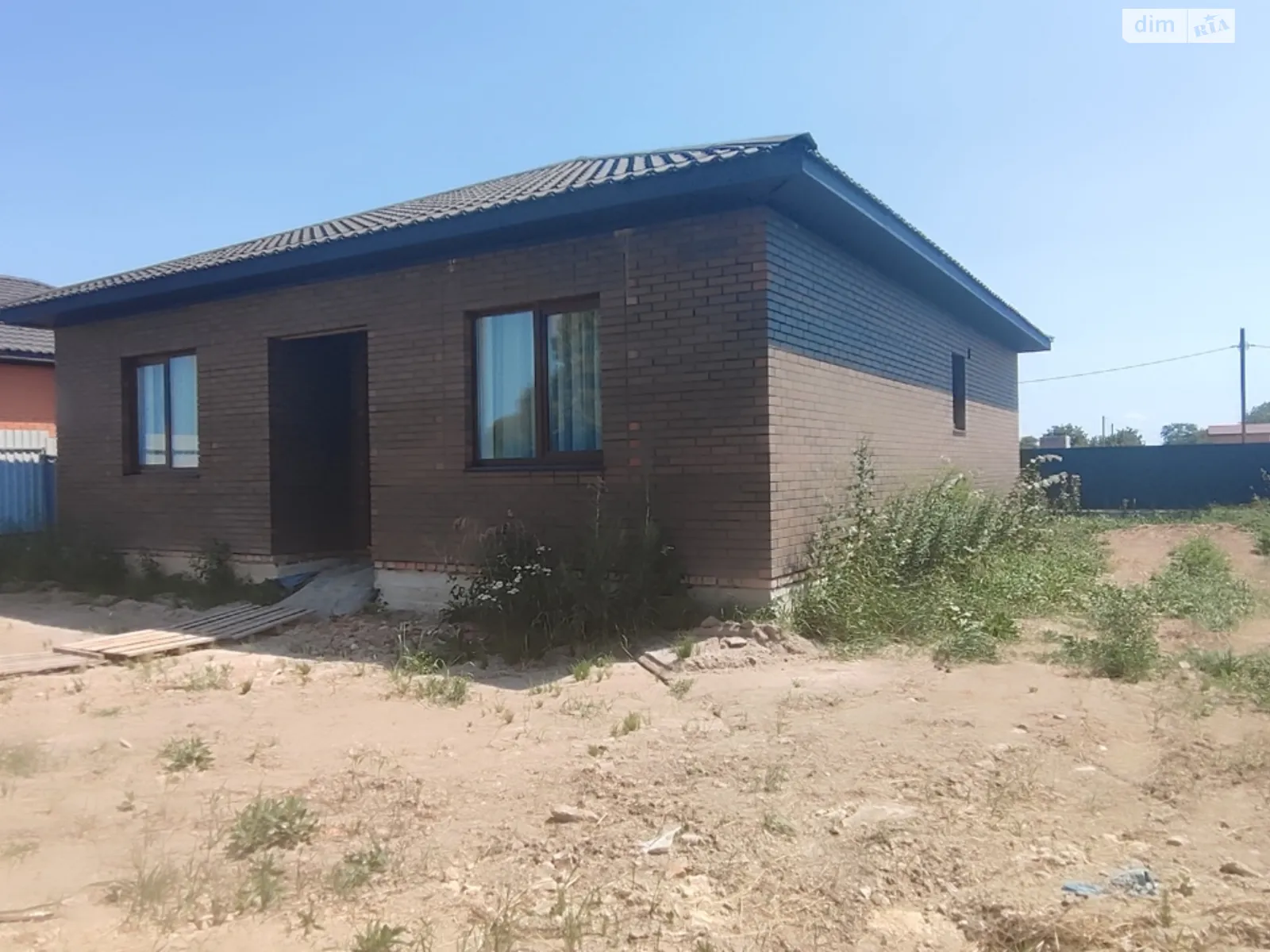 Продается одноэтажный дом 95 кв. м с гаражом, цена: 85000 $ - фото 1