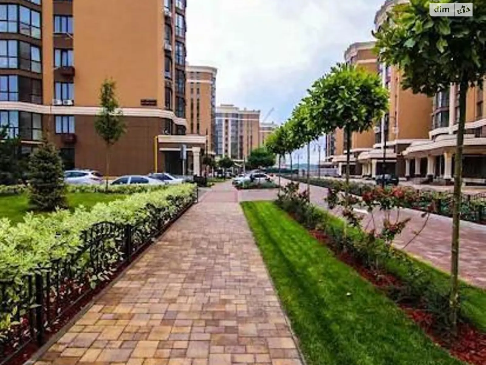 Продается 2-комнатная квартира 62 кв. м в Новоселках, ул. Мира, 10 - фото 1