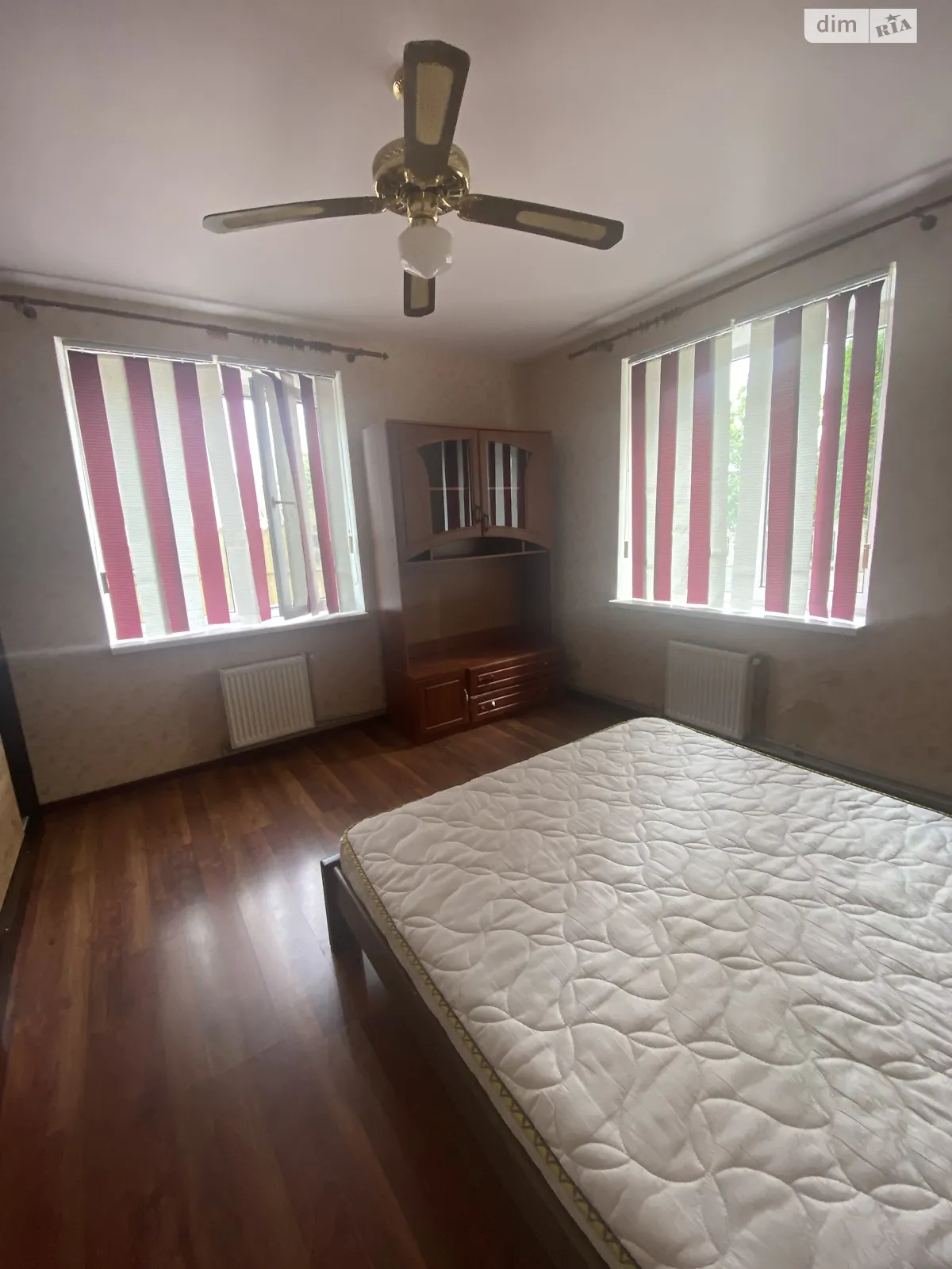 Продается дом на 2 этажа 180.7 кв. м с террасой, цена: 84000 $ - фото 1